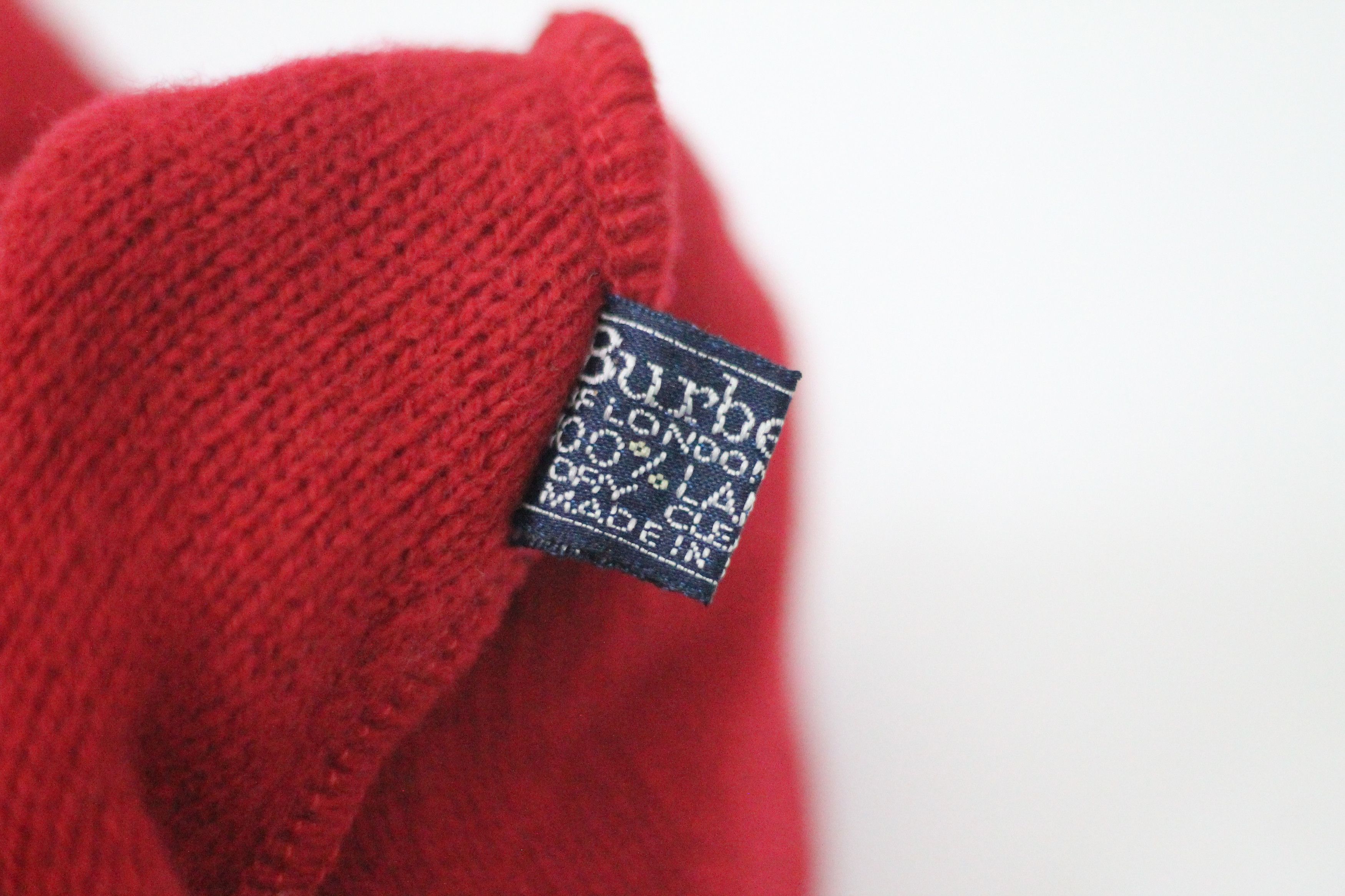 Burberry Vintage BURBERRYS Lambswool Beanie Snowcap. Size ONE SIZE - 4 Thumbnail