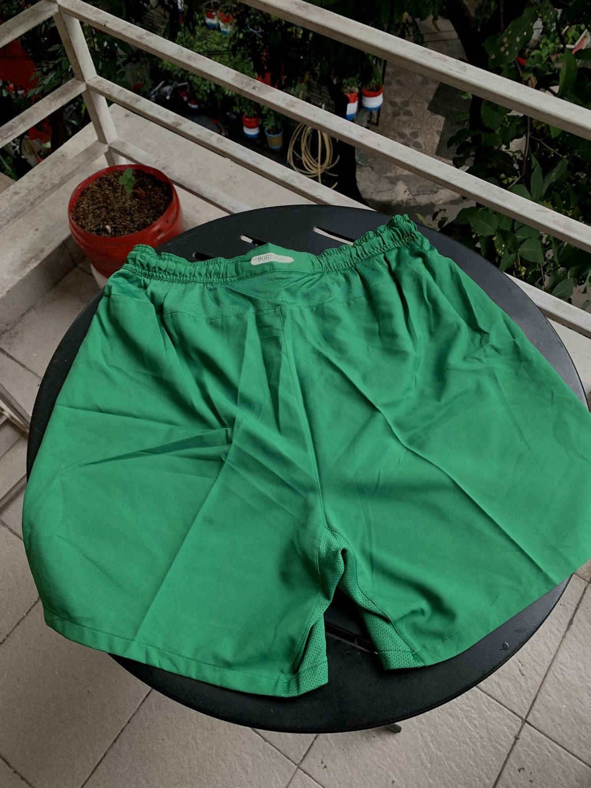 Nike Portugal Away 2010 Shortpants Size US 29 - 6 Thumbnail
