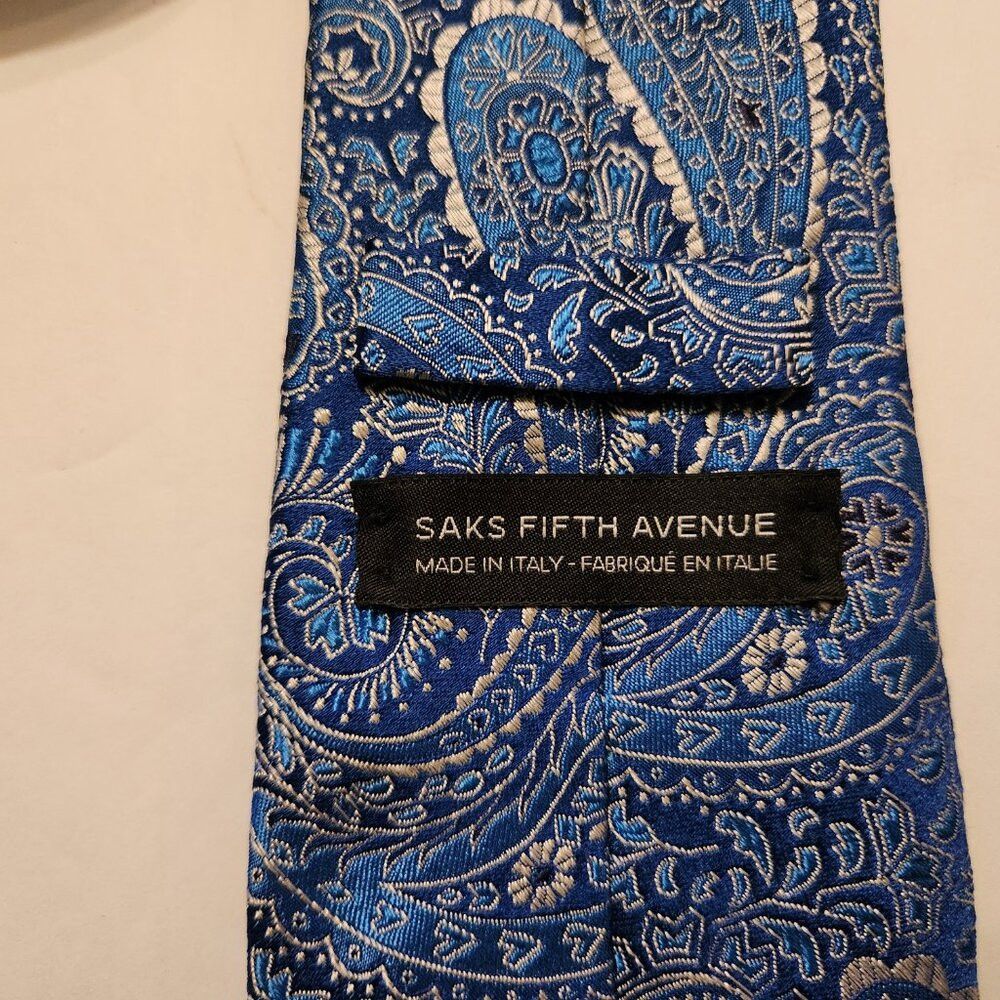 Saks Fifth Avenue saks fifth avenue men's new 100%silk tie 3 1/4"x62" Size ONE SIZE - 2 Thumbnail