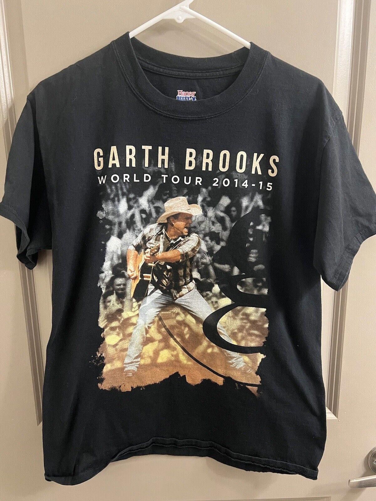 Designer Garth Brooks World Tour 2014 T shirt sz M Size US M / EU 48-50 / 2 - 2 Thumbnail