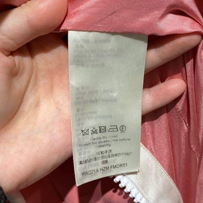Louis Vuitton Louis Vuitton Cherry Blossom Pink Skin Slogan Dress Size XXS / US 00 / IT 34 - 4 Thumbnail