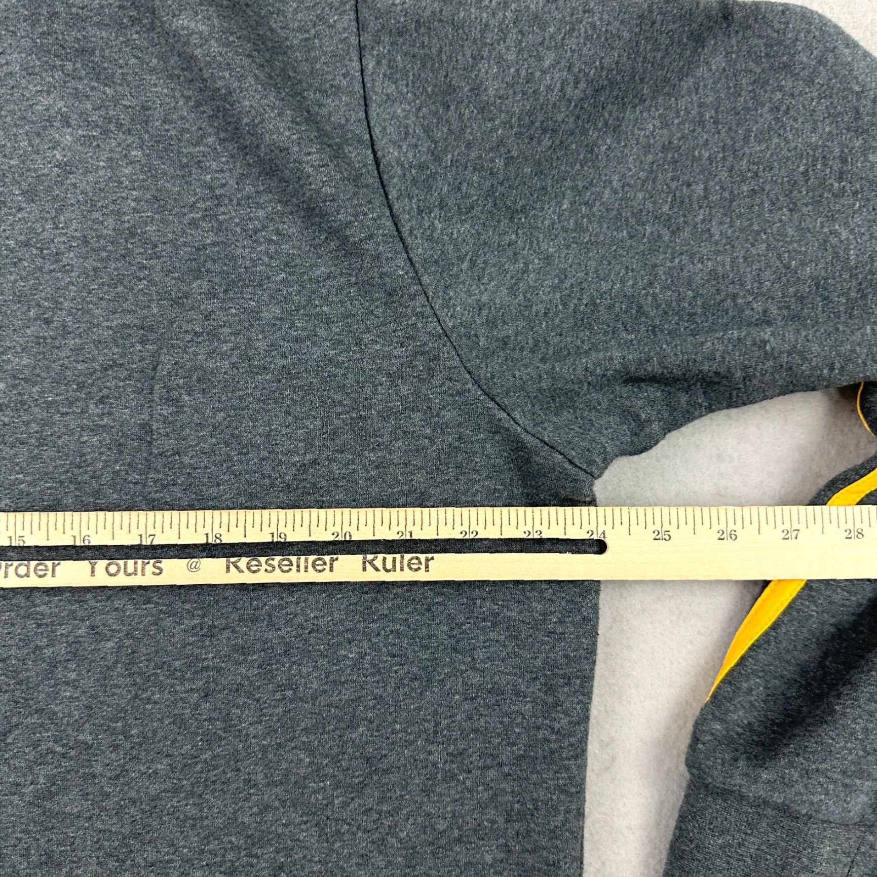 Adidas Adidas Sweatshirt Men XL Gray Yellow Logo Crewneck Pullover Sports Long Sleeve Crew Neck Regular Fit Vintage: No Size US XL / EU 56 / 4 - 5 Thumbnail