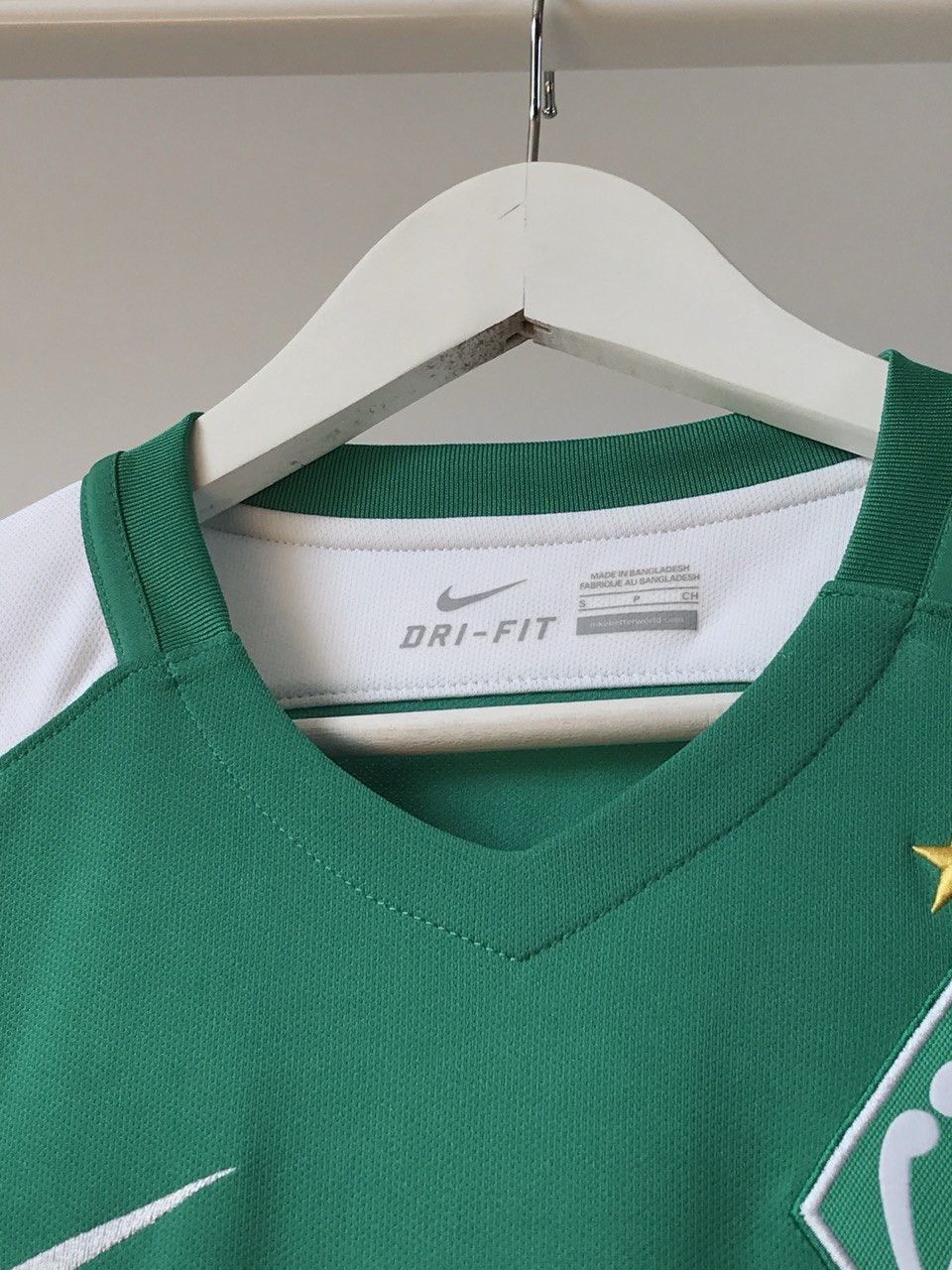 Nike Nike Werder Bremen 2015/16 Home Football Shirt Soccer Jersey Size US S / EU 44-46 / 1 - 11 Thumbnail