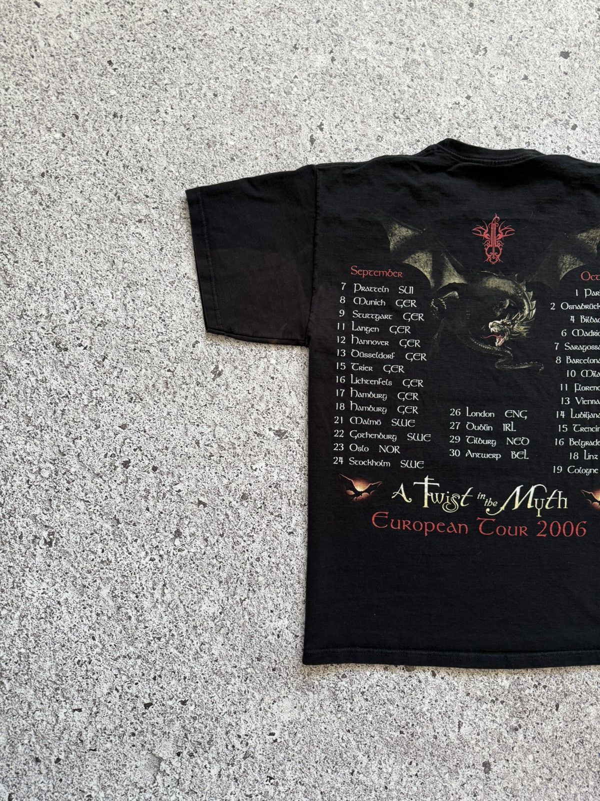 Band Tees × Vintage Vintage Blind Guardian A Twist In The Myth Tour 2006 T-Shirt Size US L / EU 52-54 / 3 - 7 Thumbnail