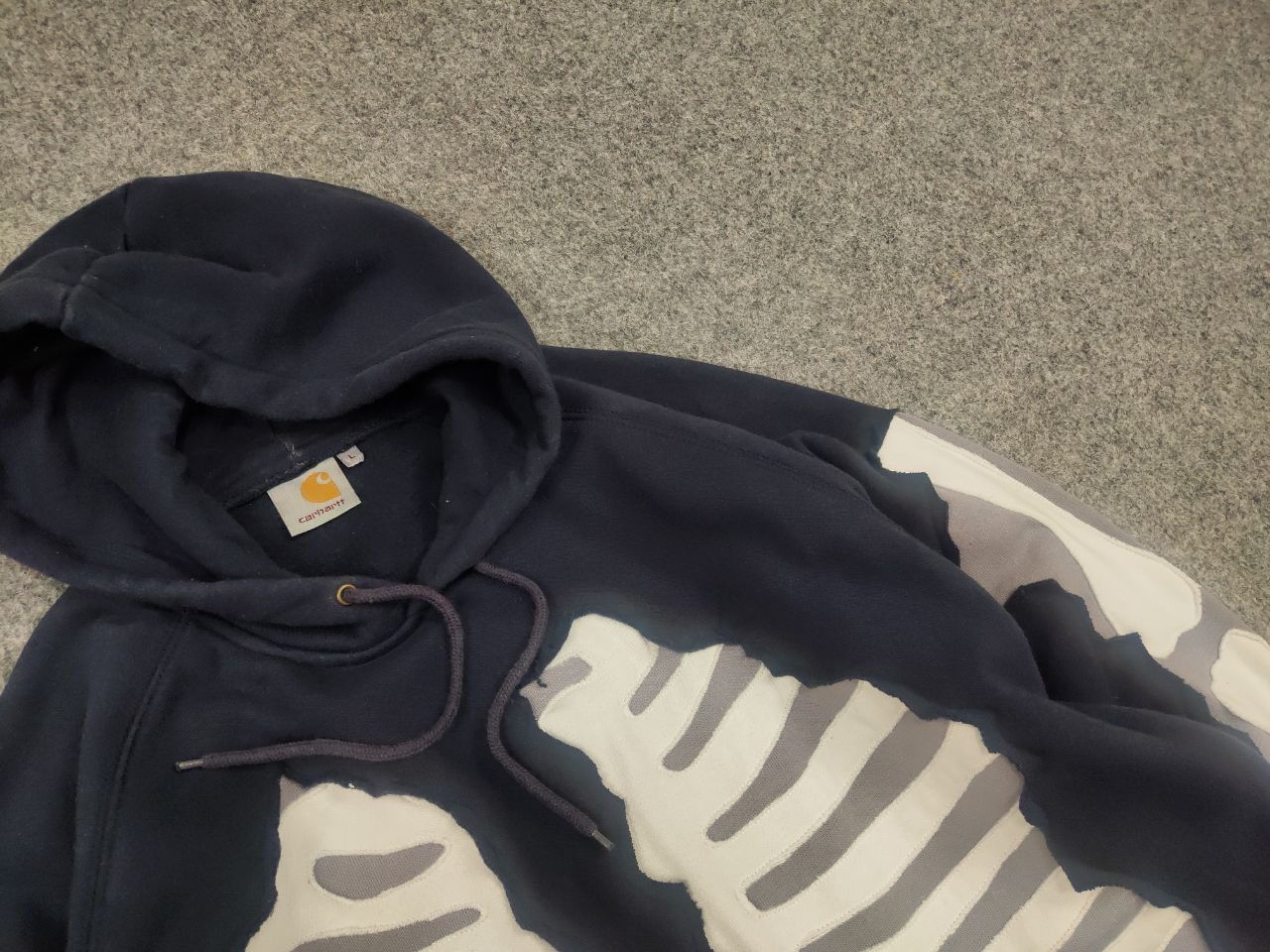 Carhartt Vintage Carhartt Skeleton Original Baggy Fit Hoodie USA Size US L / EU 52-54 / 3 - 8 Thumbnail