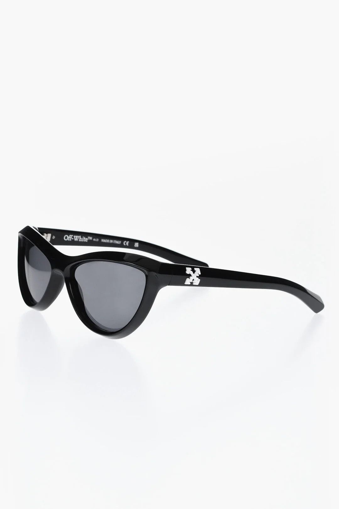 Off-White og1mm0426 Size: OS / Sunglasses in Black Size ONE SIZE - 2 Thumbnail