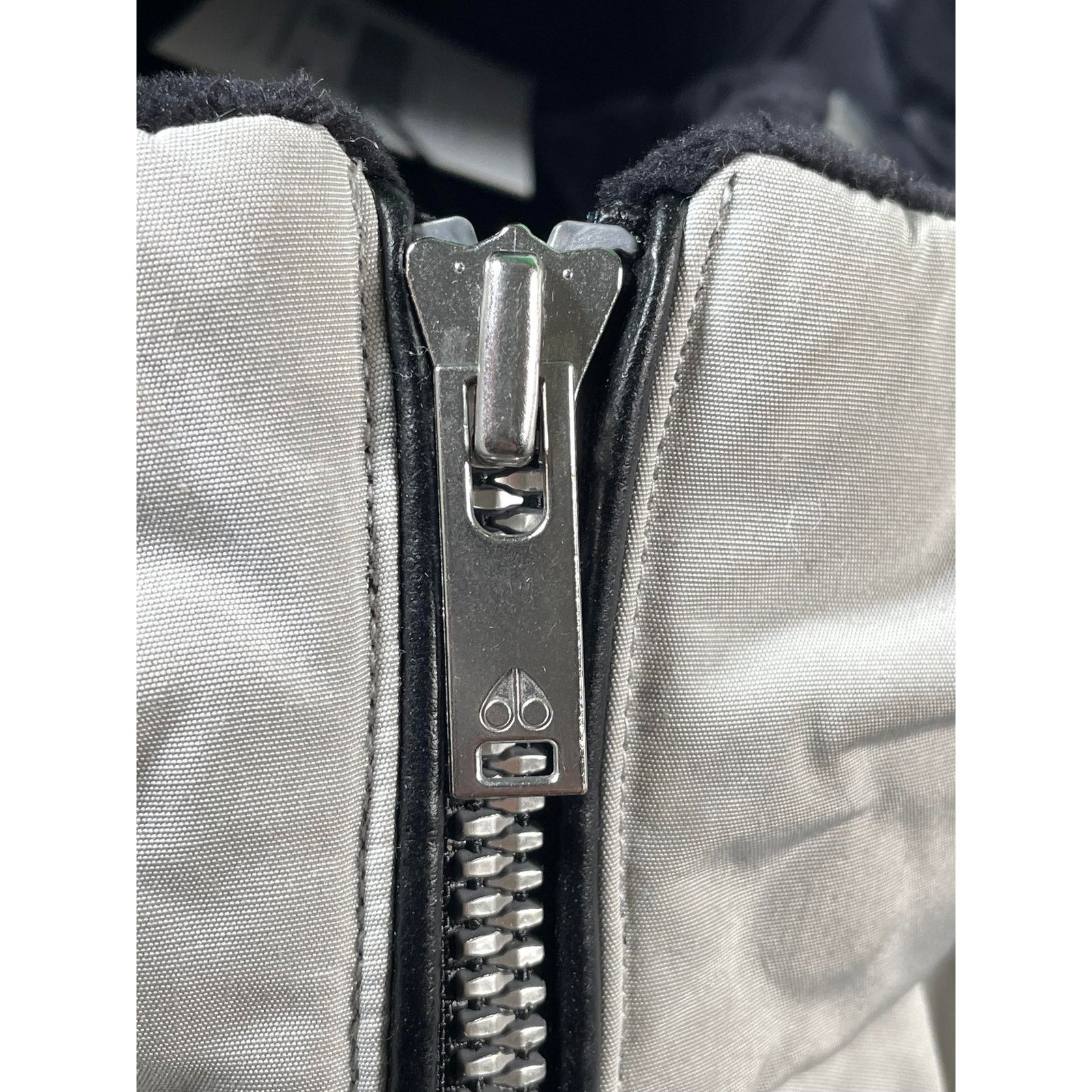 Moose Knuckles Moose Knuckles Puffer Kids White Jacket Size US S / EU 44-46 / 1 - 9 Thumbnail