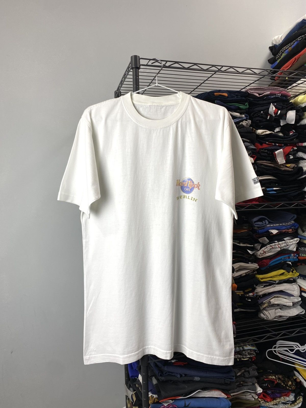 Hard Rock Cafe Vintage 1990’s Hard Rock Cafe Berlin Germany T Shirt Size US L / EU 52-54 / 3 - 2 Thumbnail