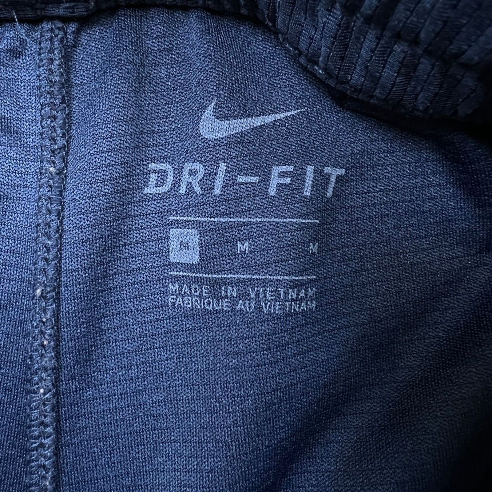 Nike × Vintage Nike Sportswear Shorts Medium Swoosh Pocketed Dri Fit Pants Size US 30 / EU 46 - 4 Thumbnail