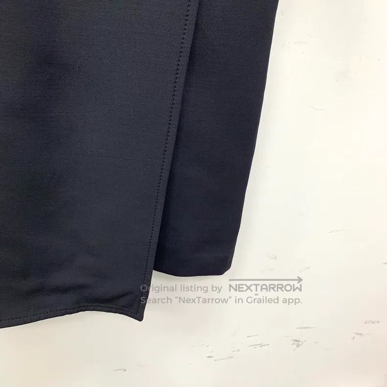 Louis Vuitton Louis Vuitton Long Sleeve Dress with Black logo Metallic B Size XS / US 0-2 / IT 36-38 - 5 Thumbnail