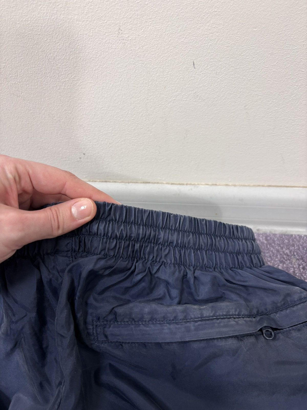 Nike Vintage Nike Y2K Navy Blue Nylon Track Pants Size US 32 / EU 48 - 22 Thumbnail