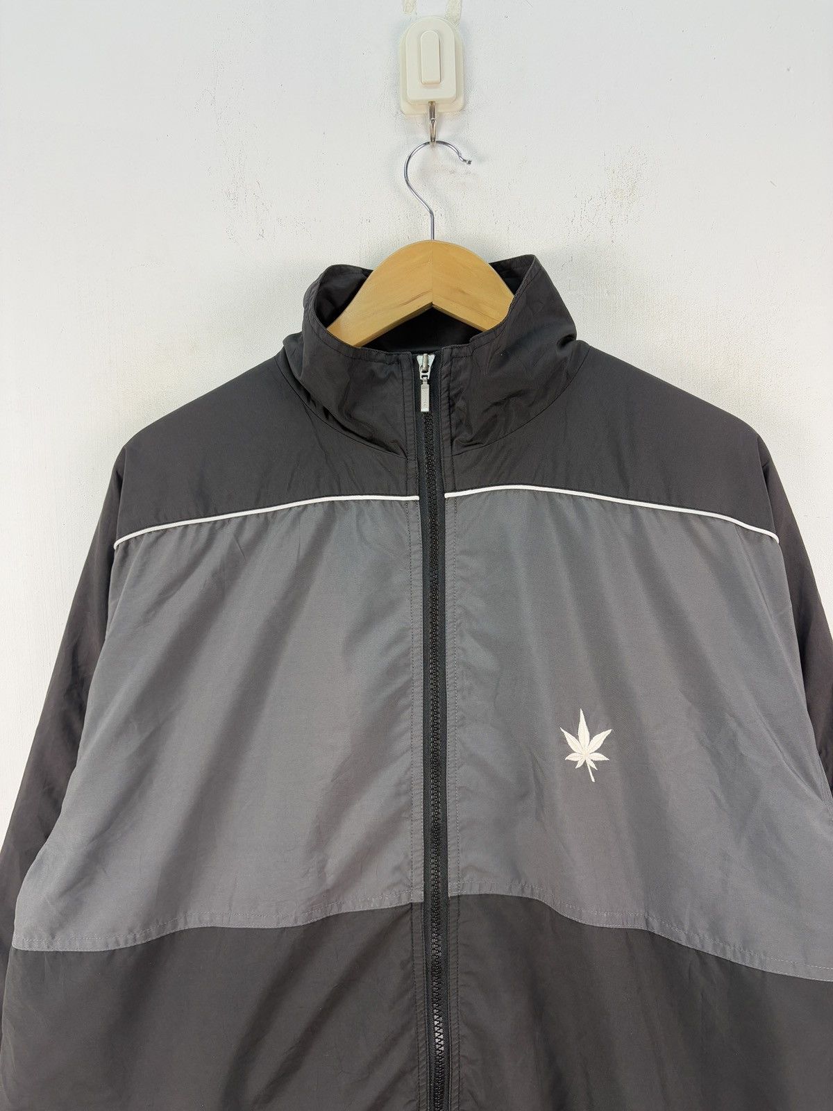 Boast × Vintage Vintage Boast Windbreaker Jacket Sunfaded Size US L / EU 52-54 / 3 - 4 Thumbnail