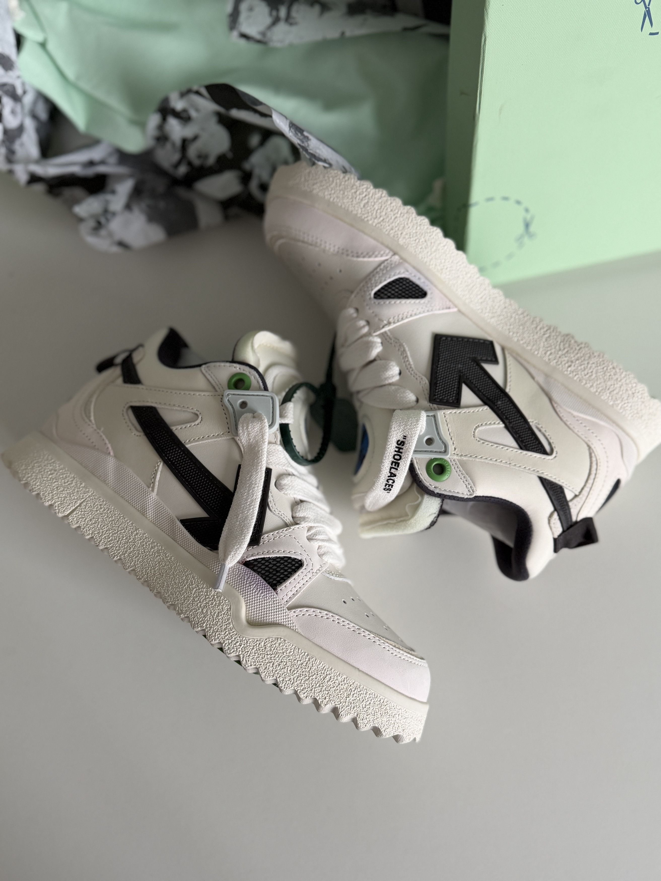 Off-White Off White Sneakers Size 39 ( womens ) Size US 6 / EU 39 - 5 Thumbnail