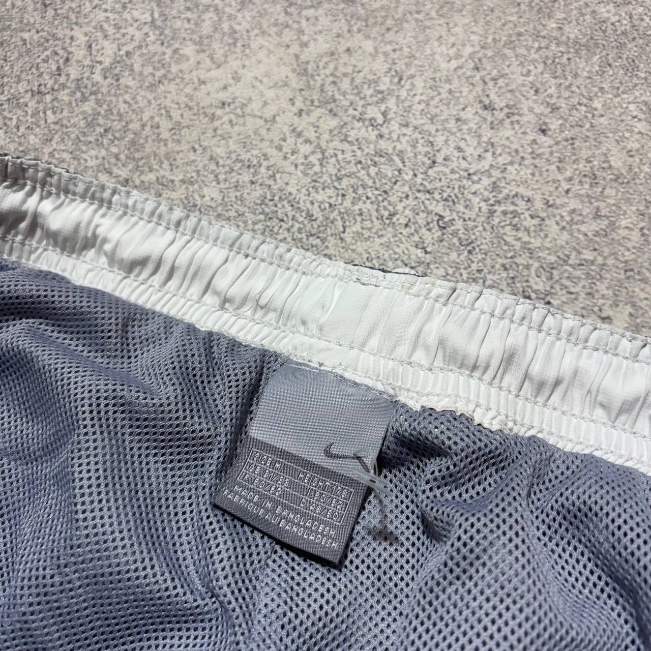 Nike Vintage Nike Shorts Nylon Swoosh Grey Mens size M Size US 30 / EU 46 - 6 Thumbnail