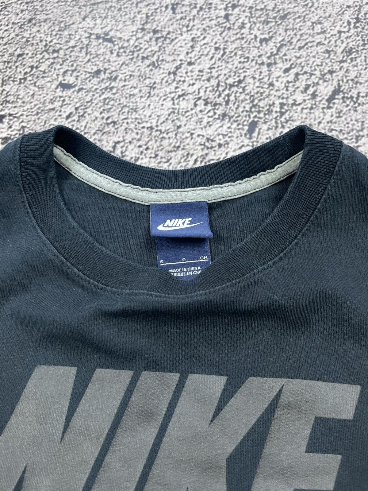 Nike Vintage Y2K Nike logo tank top streetwear size S Size US S / EU 44-46 / 1 - 3 Thumbnail