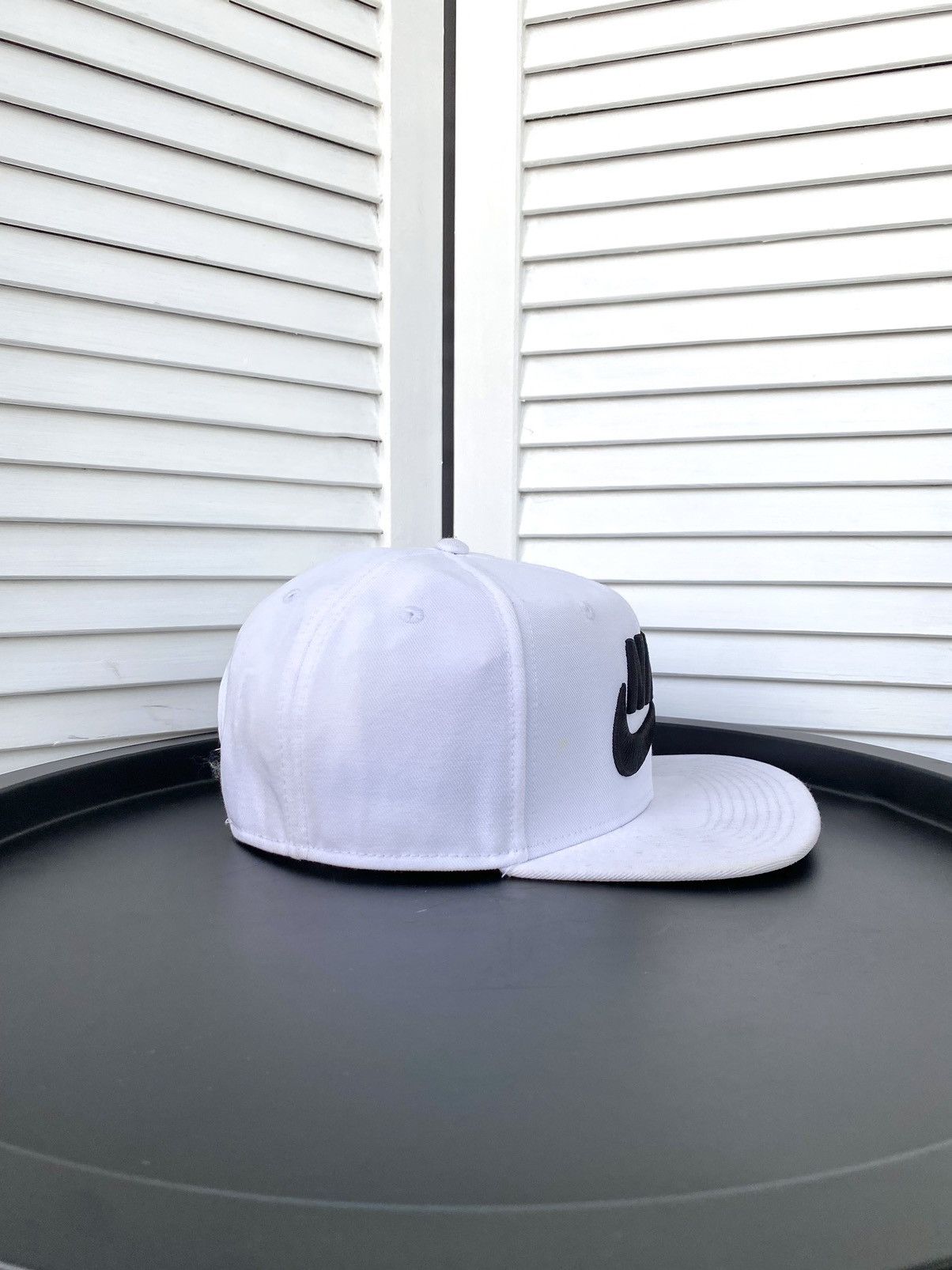 Nike Nike Pro Big Logo Swoosh Snapback 3D White Cap Hat Size ONE SIZE - 6 Thumbnail