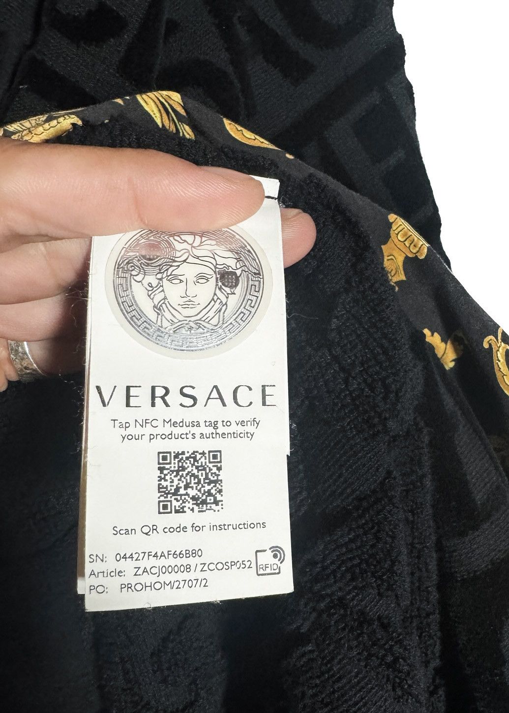 Versace Versace Black I Love Baroque Logo Bathrobe Size US L / EU 52-54 / 3 - 9 Thumbnail