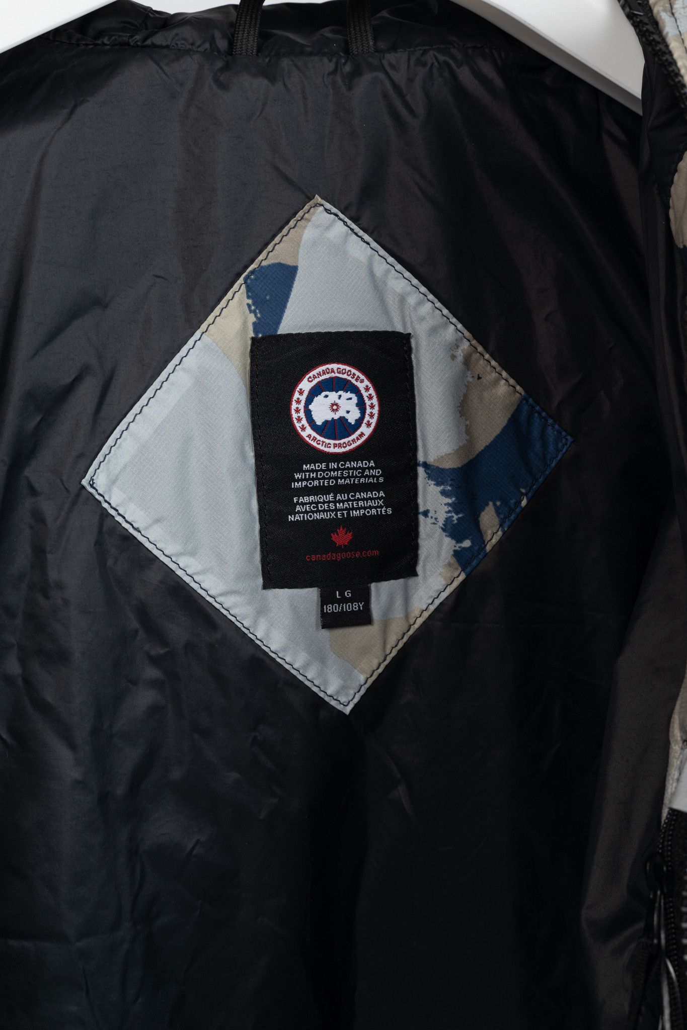 Canada Goose Canada Goose Cabri Free Form Camo Quilted Hooded Down Jacket Size US L / EU 52-54 / 3 - 9 Thumbnail