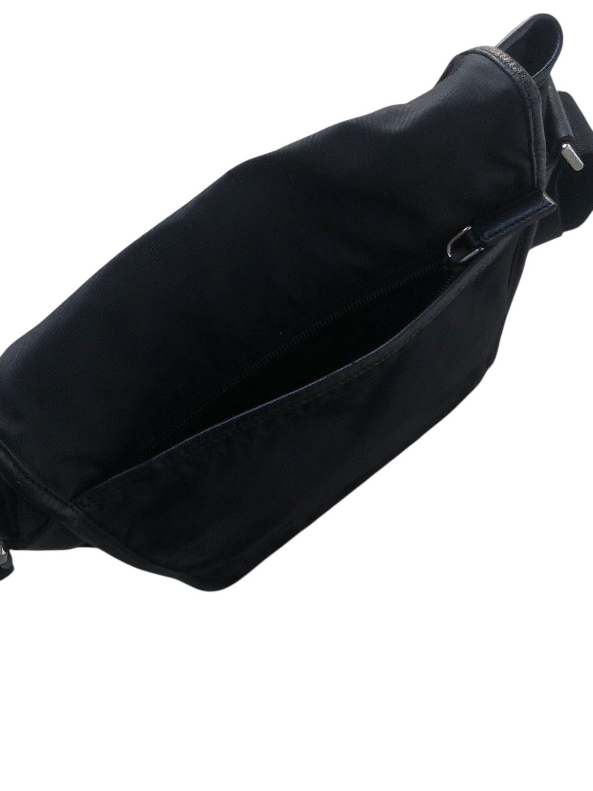 Prada 💯Authentic PRADA Tessuto Nylon Messenger Crossbody Bag Black Size ONE SIZE - 8 Thumbnail