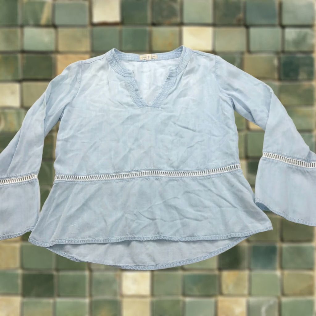 Bell Cloth & Stone Blouse Shirt V-Neck Bell Sleeve Chambray Lyocell Blue Small Womens Size S / US 4 / IT 40 - 1 Thumbnail