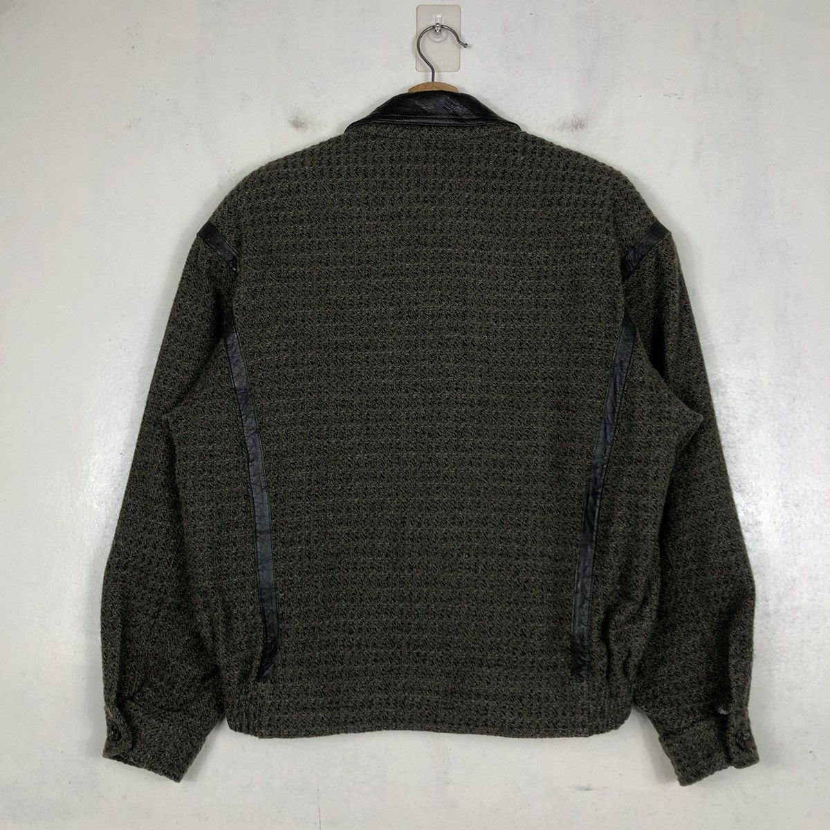 Japanese Brand 📌VINTAGE CROPPED BIKER BOMBER JACKET CACHAREL ISSEY MIYAKE Size US M / EU 48-50 / 2 - 9 Thumbnail