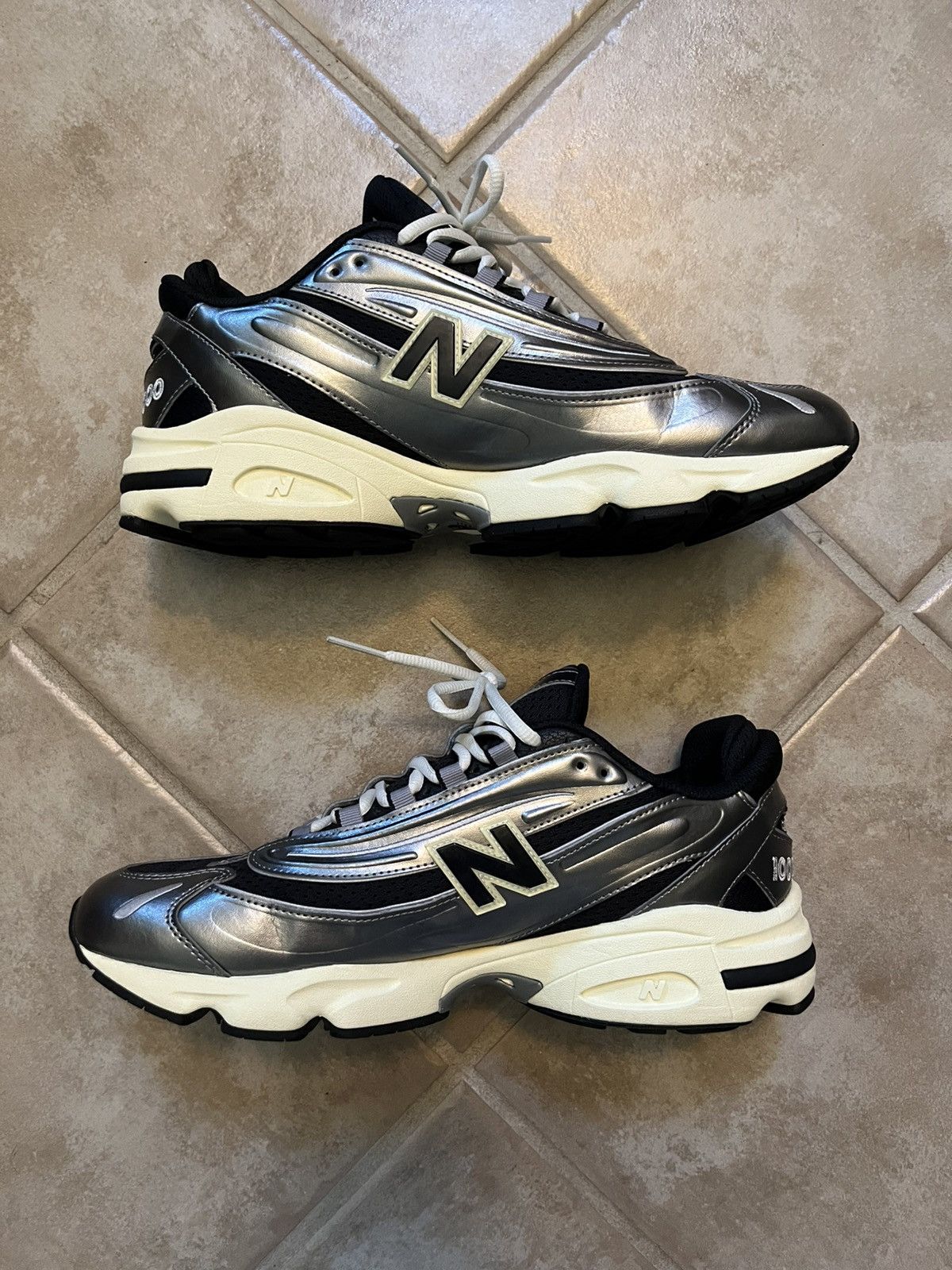 New Balance 1000 ‘SILVER METALLIC’ Size US 10.5 / EU 43-44 - 2 Thumbnail