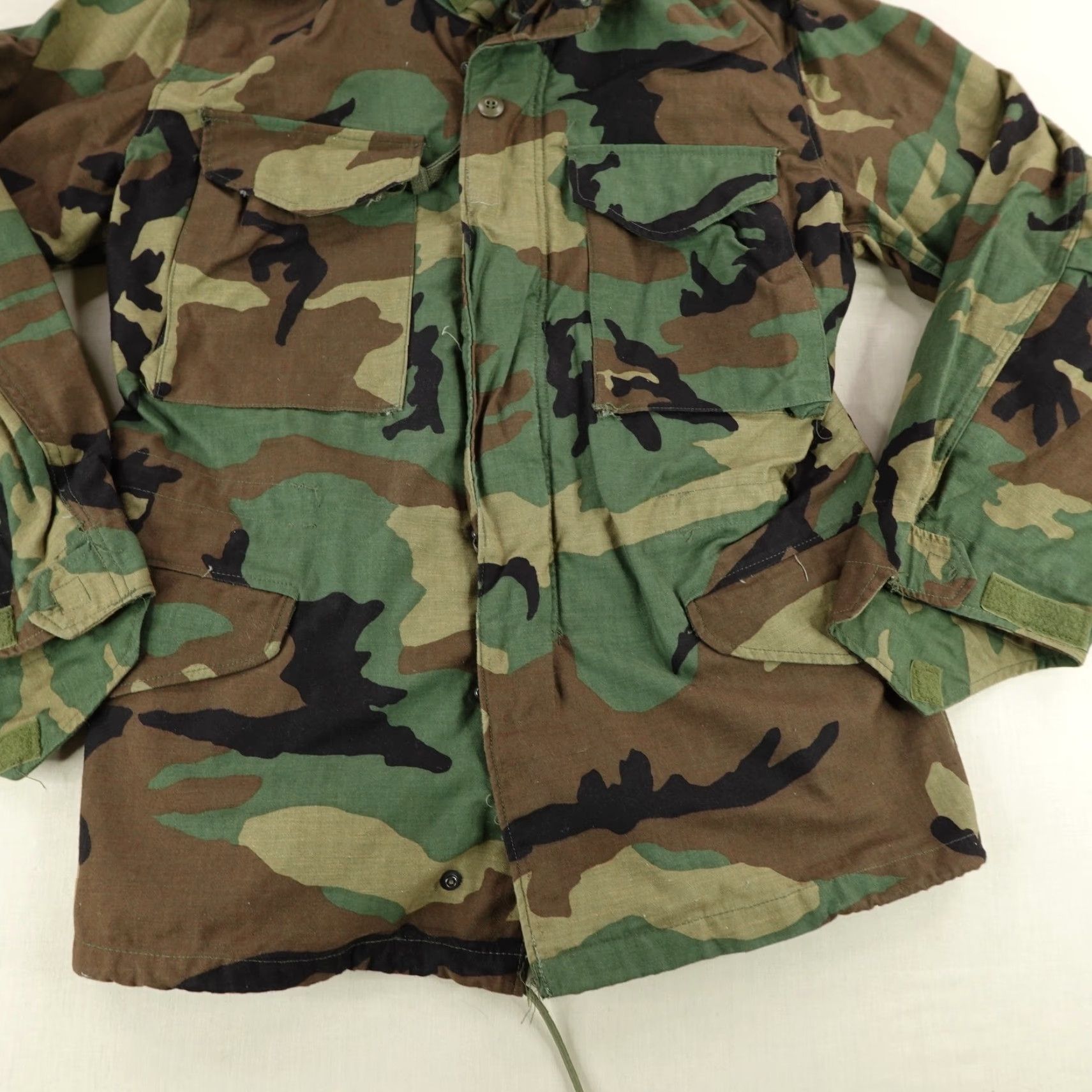 Vintage VINTAGE Golden MFG. CO. US Army Jacket Small Regular Woodland Camo Cold Weather Field Coat 80s Mens Size US S / EU 44-46 / 1 - 3 Thumbnail