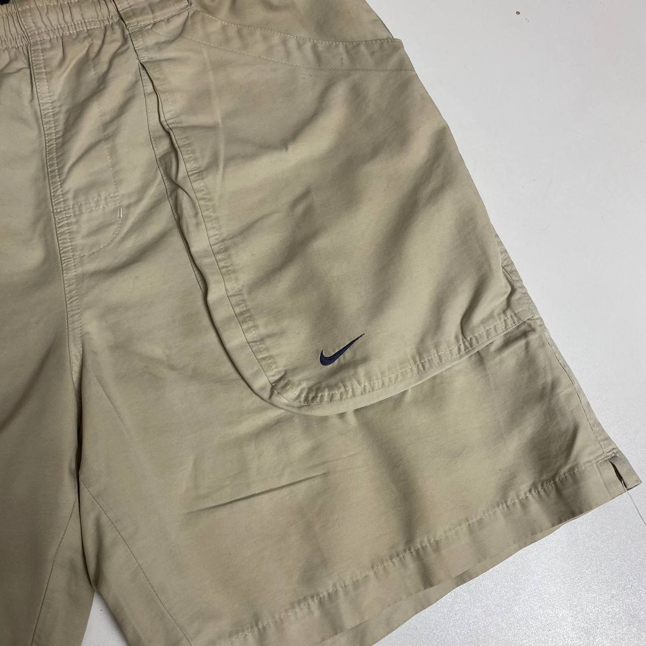 Nike Nike vintage short Size:L Size US 34 / EU 50 - 3 Thumbnail