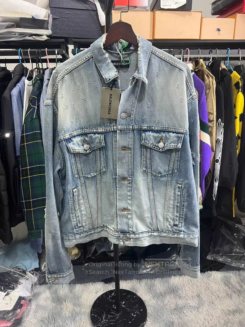 Balenciaga Balenciaga Destroyed denim jacket Size US S / EU 44-46 / 1 - 1 Thumbnail