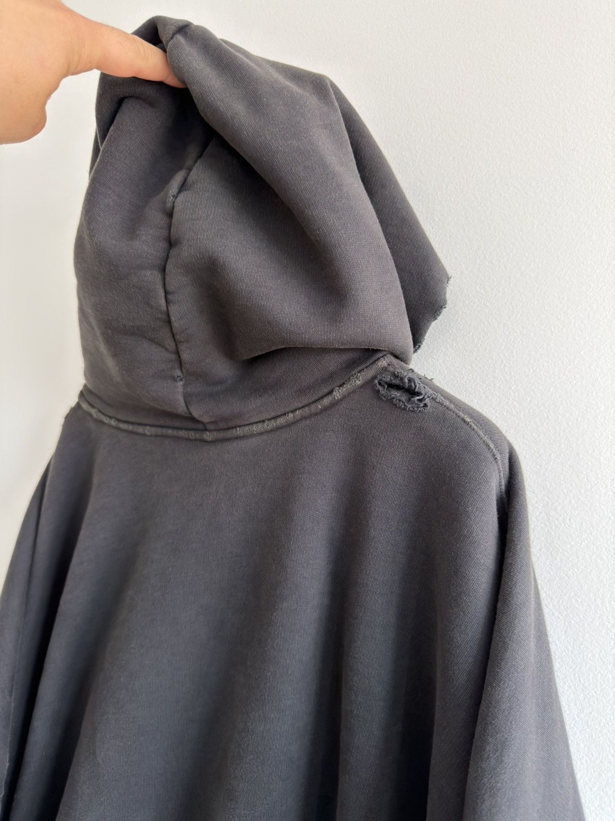 Balenciaga BALENCIAGA DEMNA WINTER 24 HOODIE DISTRESSED PLANET HOLLY Size US XL / EU 56 / 4 - 18 Thumbnail