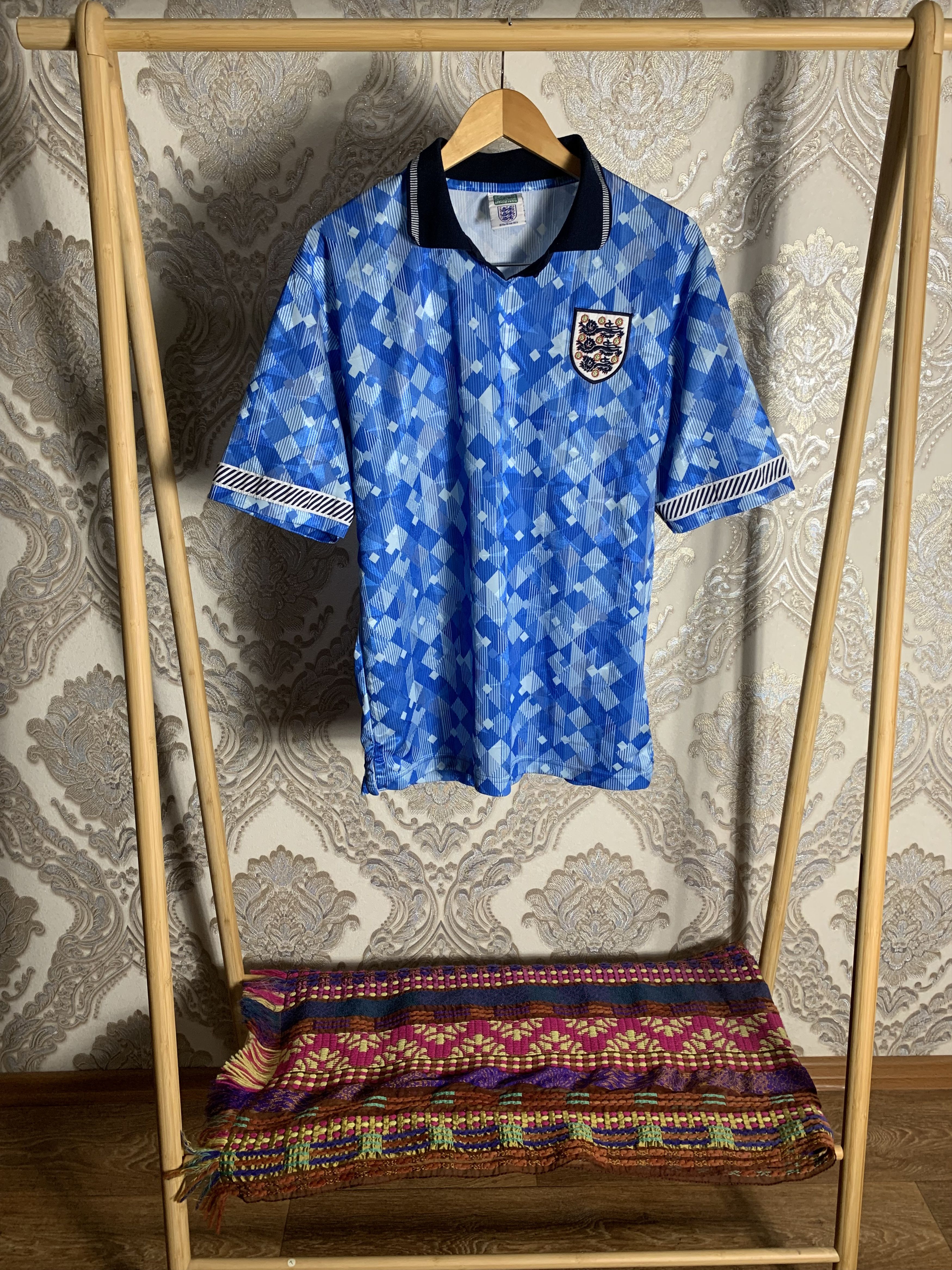 Vintage VERY RARE UMBRO ENGLAND RETRO SOCCER JERSEY MANCHESTER Y2K Size US L / EU 52-54 / 3 - 1 Thumbnail