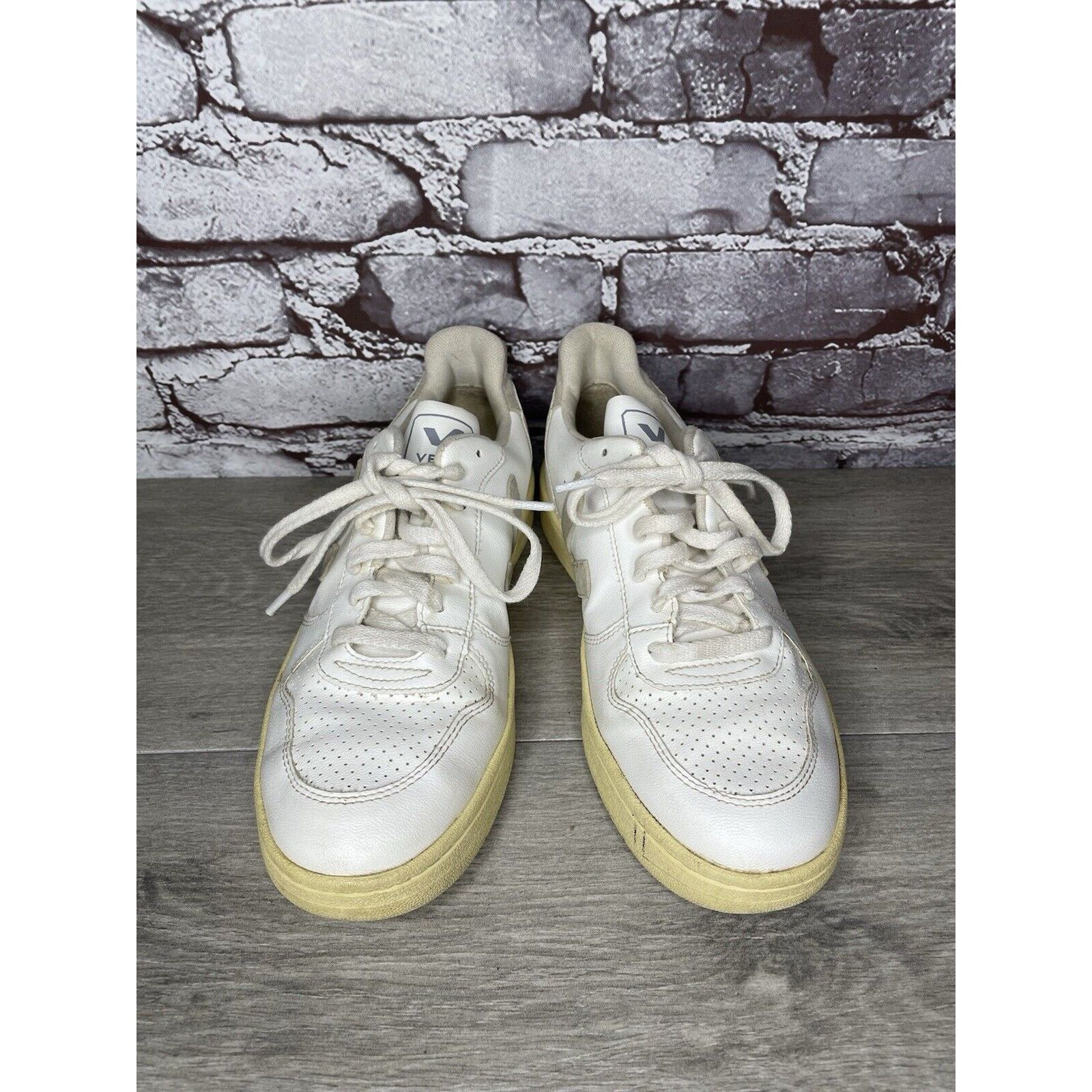 Veja L27 Veja V-12 White Leather Beige Low Top Lace Up Sneakers W Size US 9 / IT 39 - 18 Thumbnail