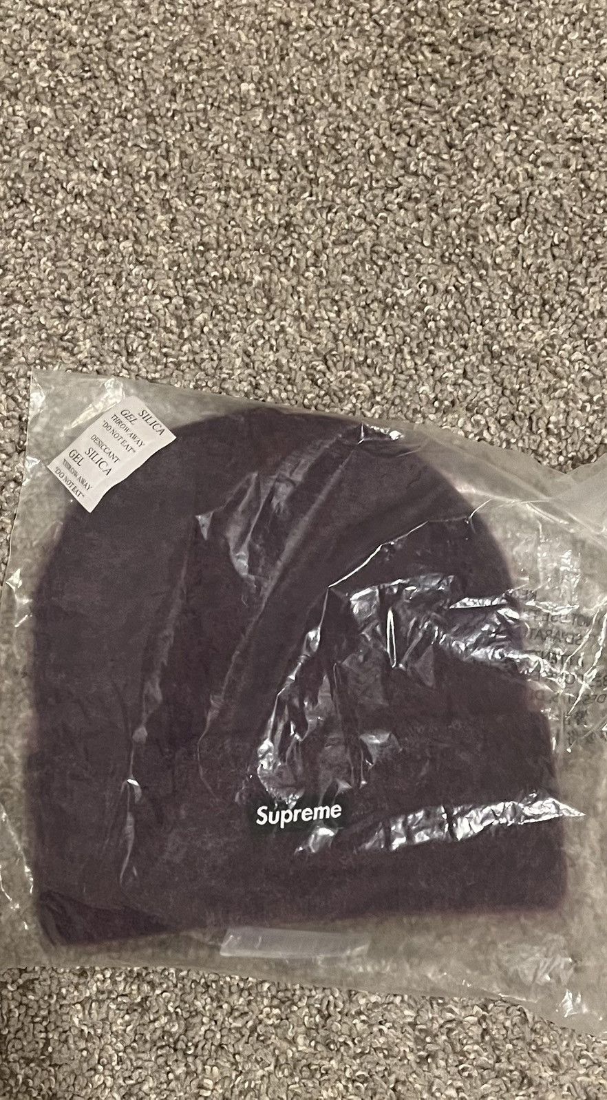 Supreme Supreme Fw24 Mohair beanie Plum Size ONE SIZE - 1 Thumbnail