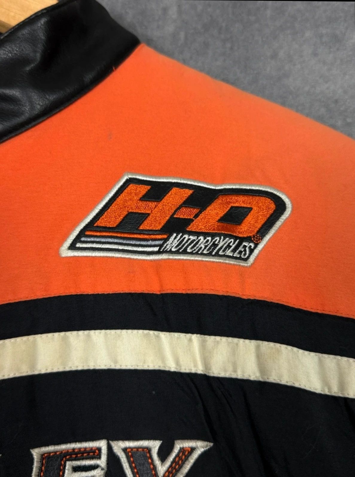 Vintage Harley Davidson Leather Jacket Big Logo Black Orange Size US L / EU 52-54 / 3 - 3 Thumbnail
