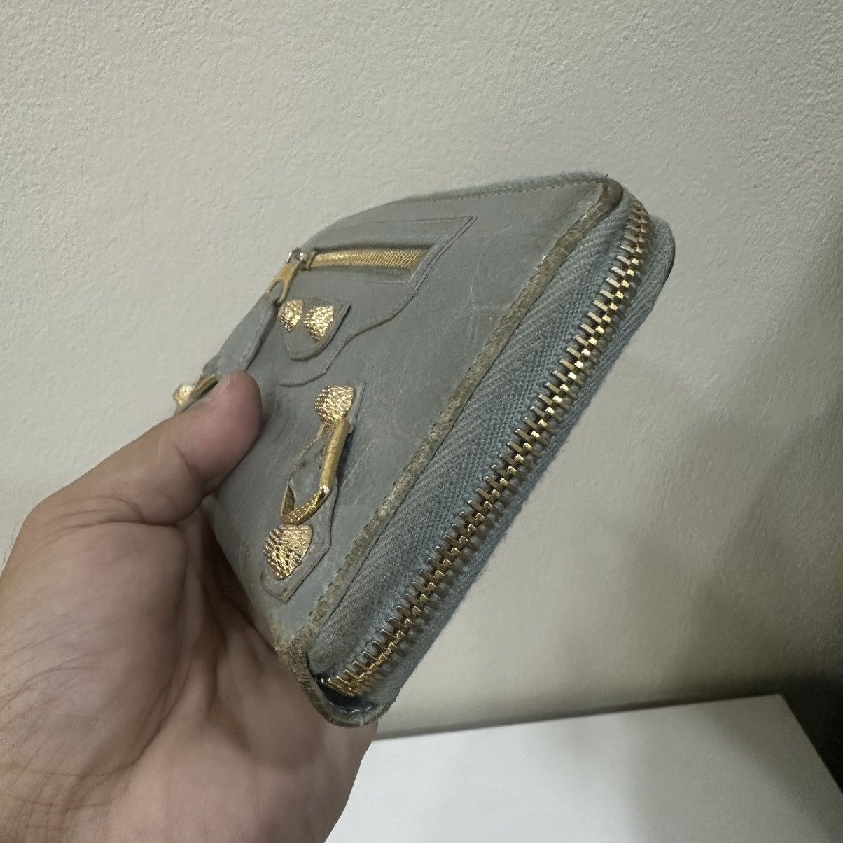 Balenciaga ‼️LASTDROP‼️ AUTH. BALENCIAGA ROUND ZIPPER PURSES LONG WALLET Size ONE SIZE - 3 Thumbnail