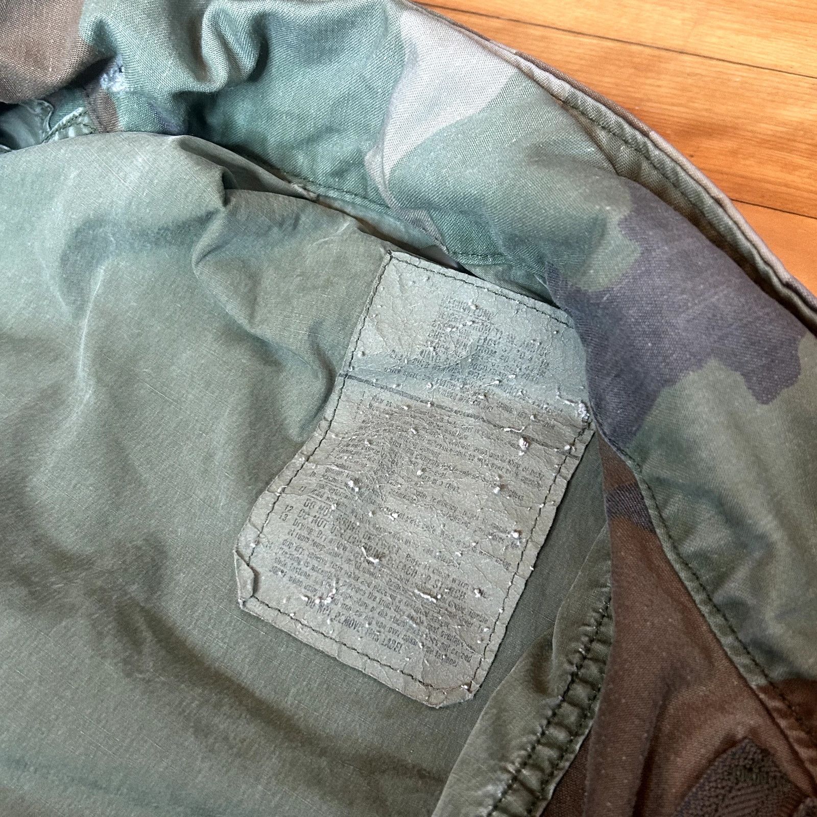 Vintage Vintage Camo Military jacket Size US L / EU 52-54 / 3 - 5 Thumbnail