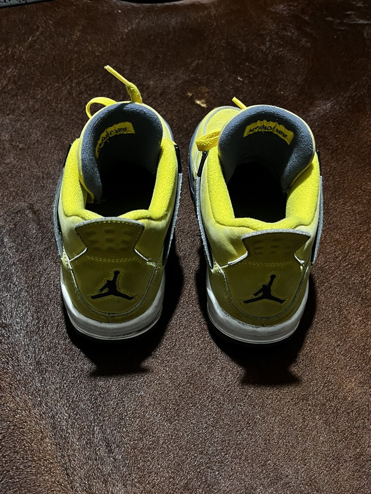 Jordan Brand Jordan 4 Retro Lighting Size US 5.5 / EU 38 - 3 Thumbnail