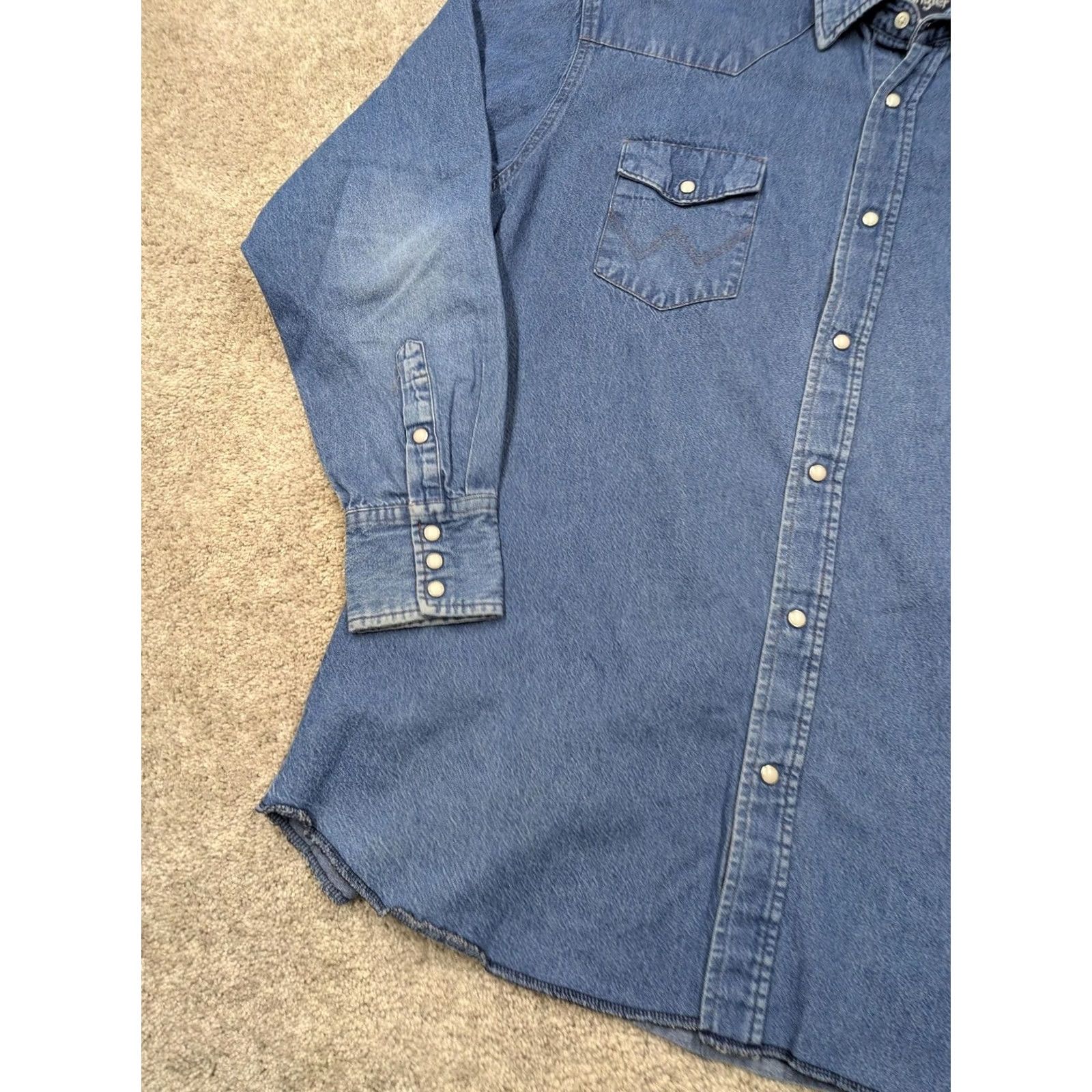 Wrangler Wrangler Jac Shirt 2XLT Blue Denim Button Up Long Sleeve Western Pockets Mens Size US XXL / EU 58 / 5 - 2 Thumbnail
