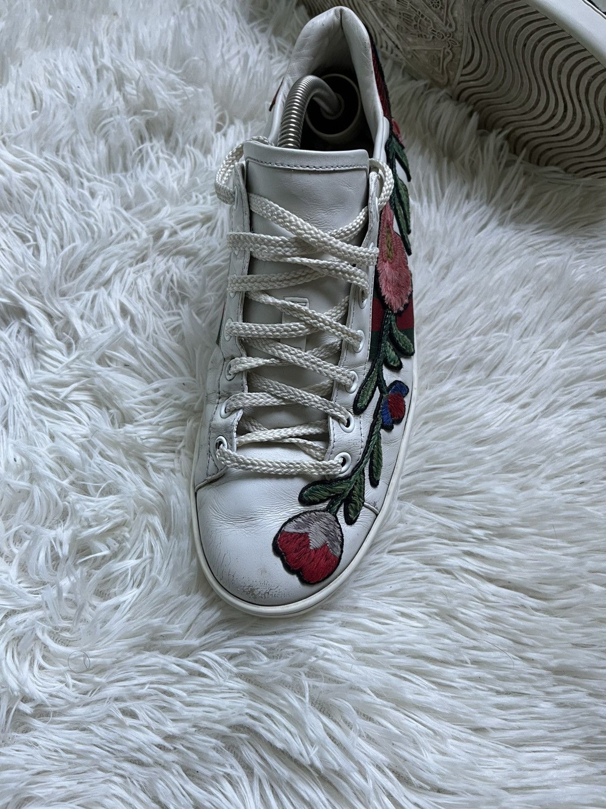 Gucci Gucci ace Floral Print Leather Sneakers Size US 9 / IT 39 - 2 Thumbnail