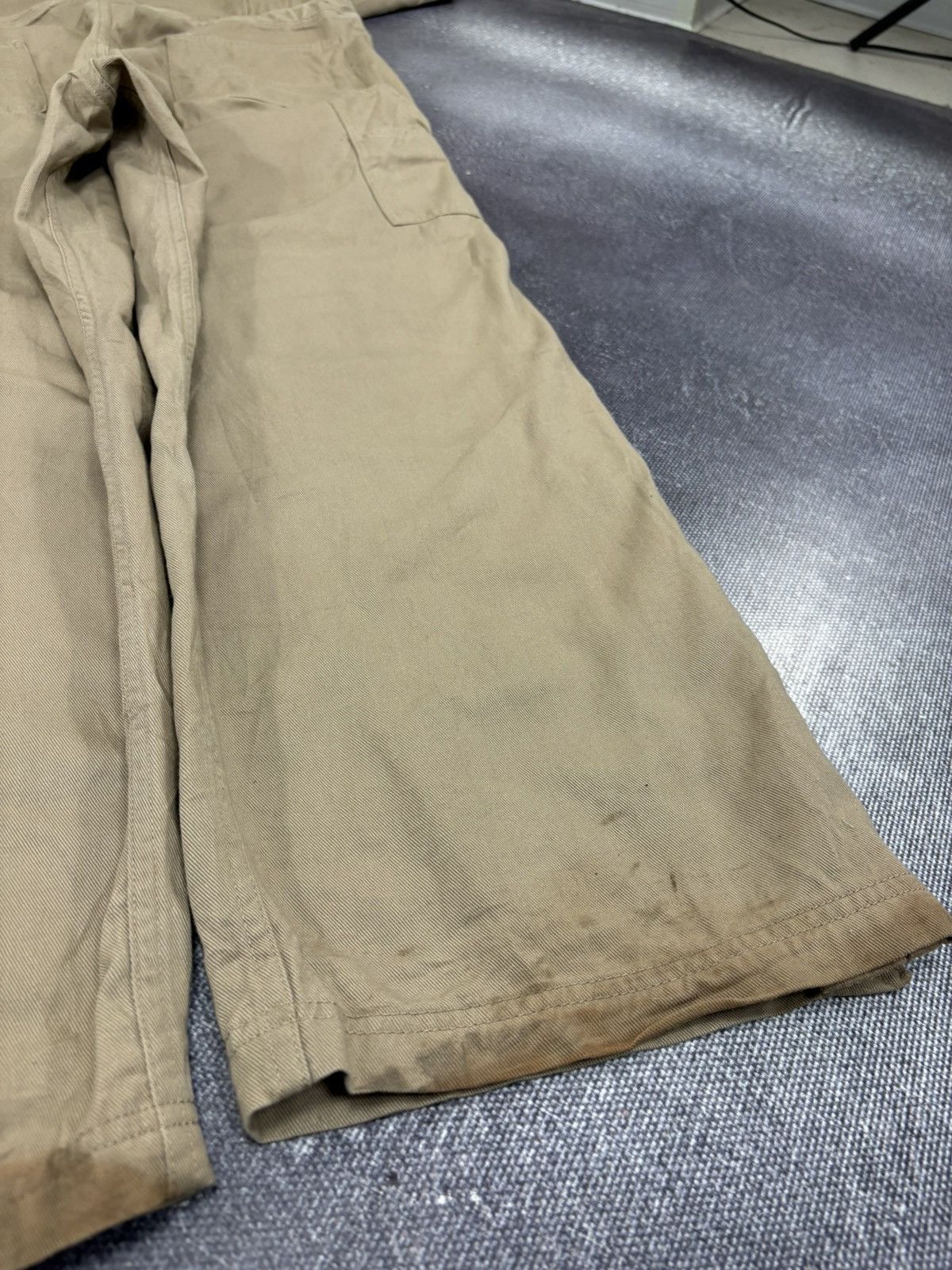 Carhartt Vintage Carhartt Flame Resistant Utility Work Beige Coverall Size US L / EU 52-54 / 3 - 24 Thumbnail