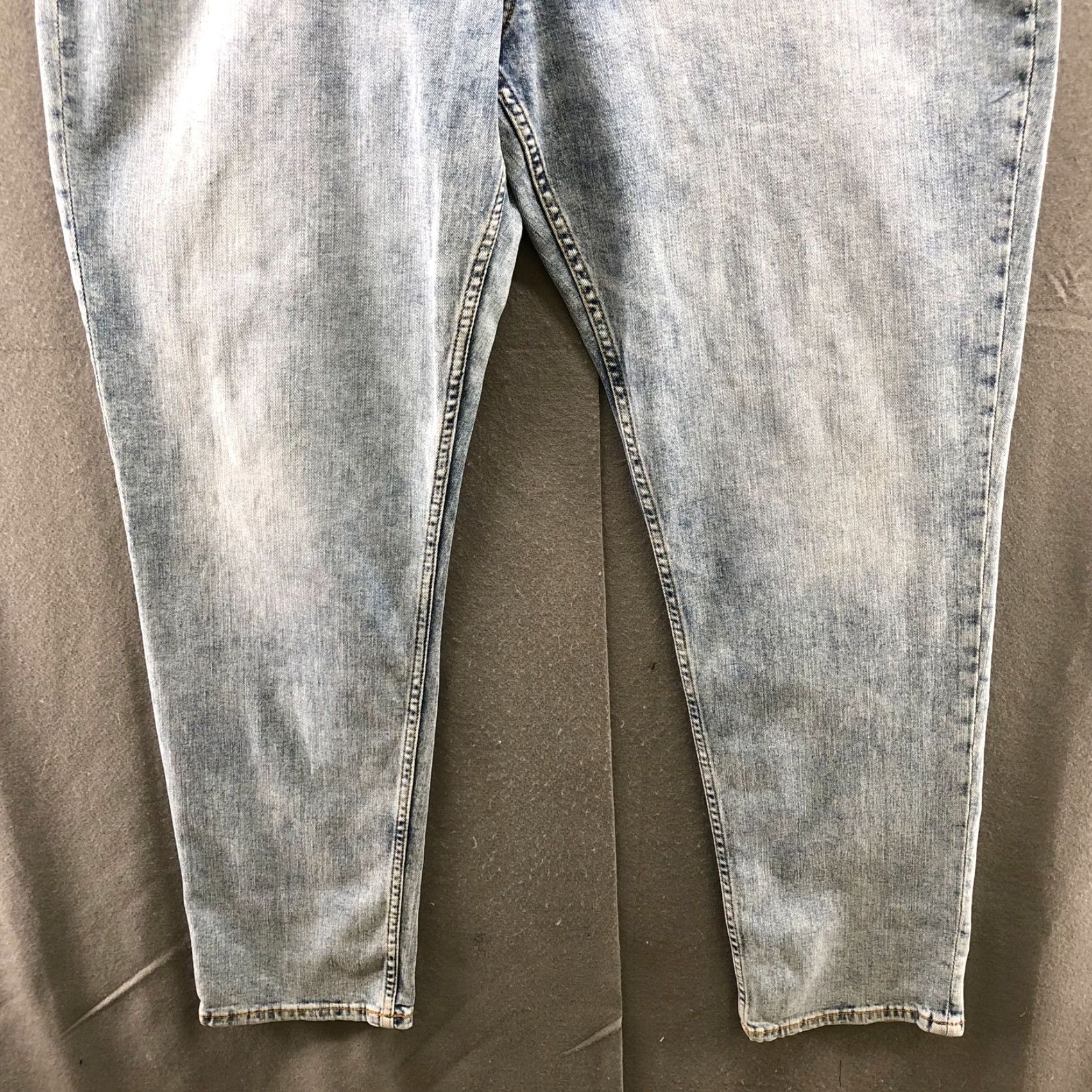Banana Republic Banana Republic Jeans Mens 38x32 Skinny Fit Blue Light Wash Cotton Blend Denim Zip Fly Stretch NWT Size US 38 / EU 54 - 5 Thumbnail