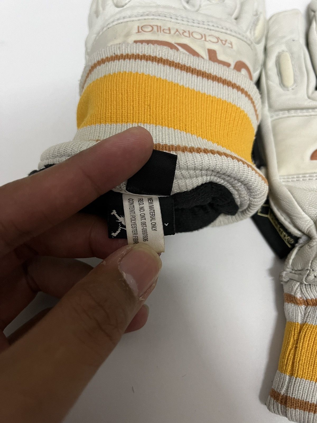 Oakley × Vintage Oakley Factory Pilot Gore-tex Gloves Size ONE SIZE - 7 Thumbnail