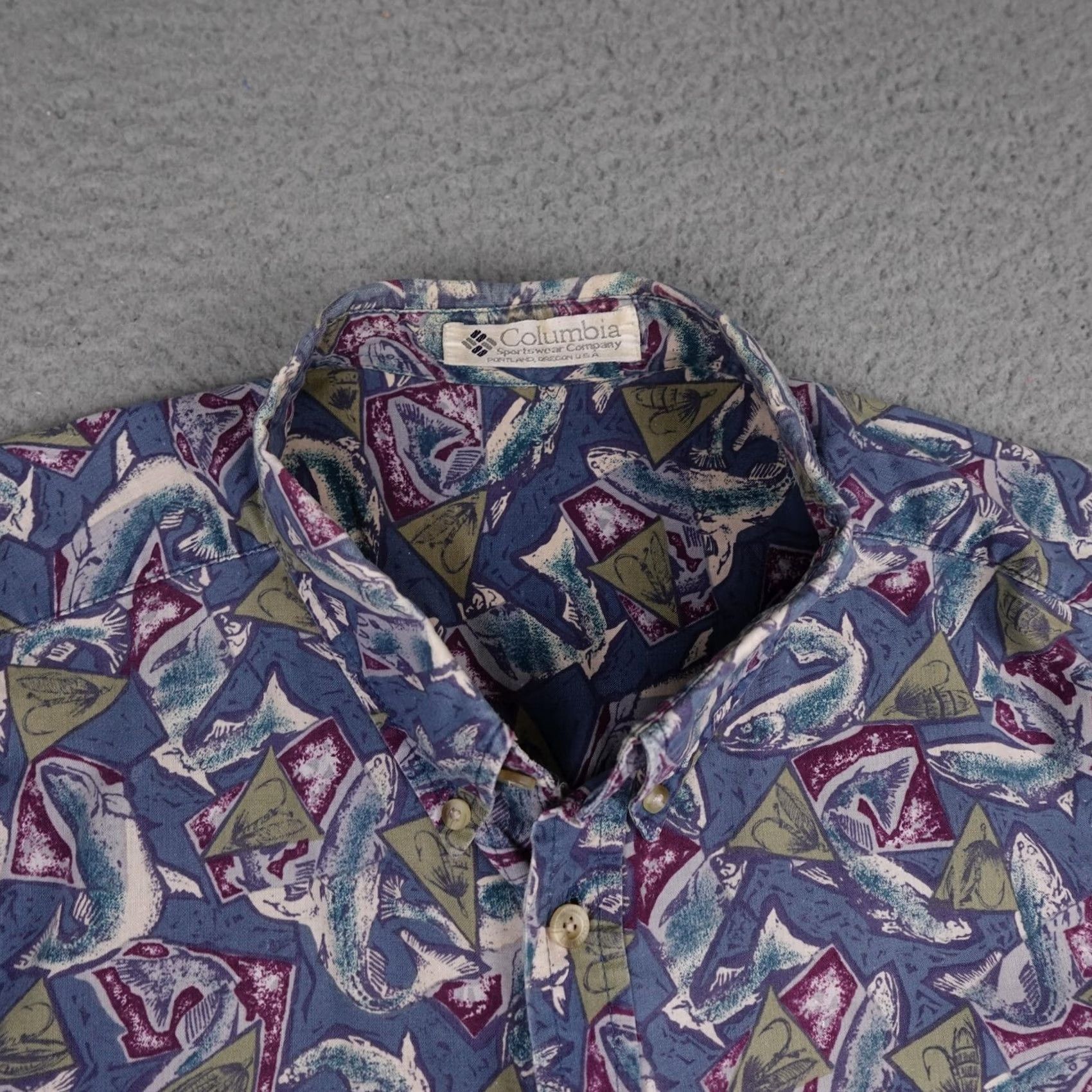 Vintage VINTAGE Columbia Shirt Mens L Blue Fish Print Short Sleeve Button Up 90s AOP Size US L / EU 52-54 / 3 - 4 Thumbnail