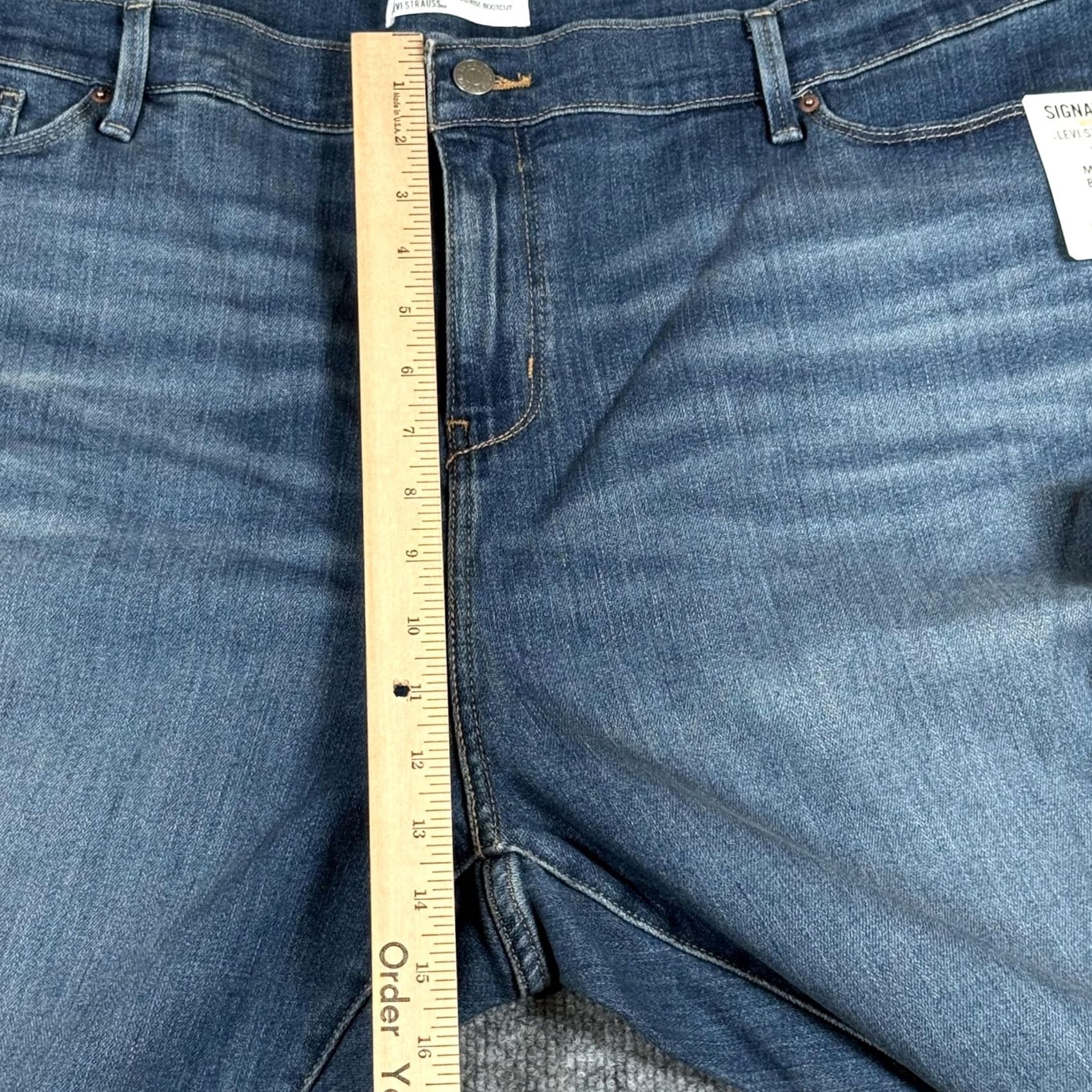 Vintage Levi Strauss Jeans Womens 24M W37 L32 Mid Rise Bootcut Signature Stretch Denim Bootscut? (Note: Unable to process) Size 40" / US 18 - 5 Thumbnail