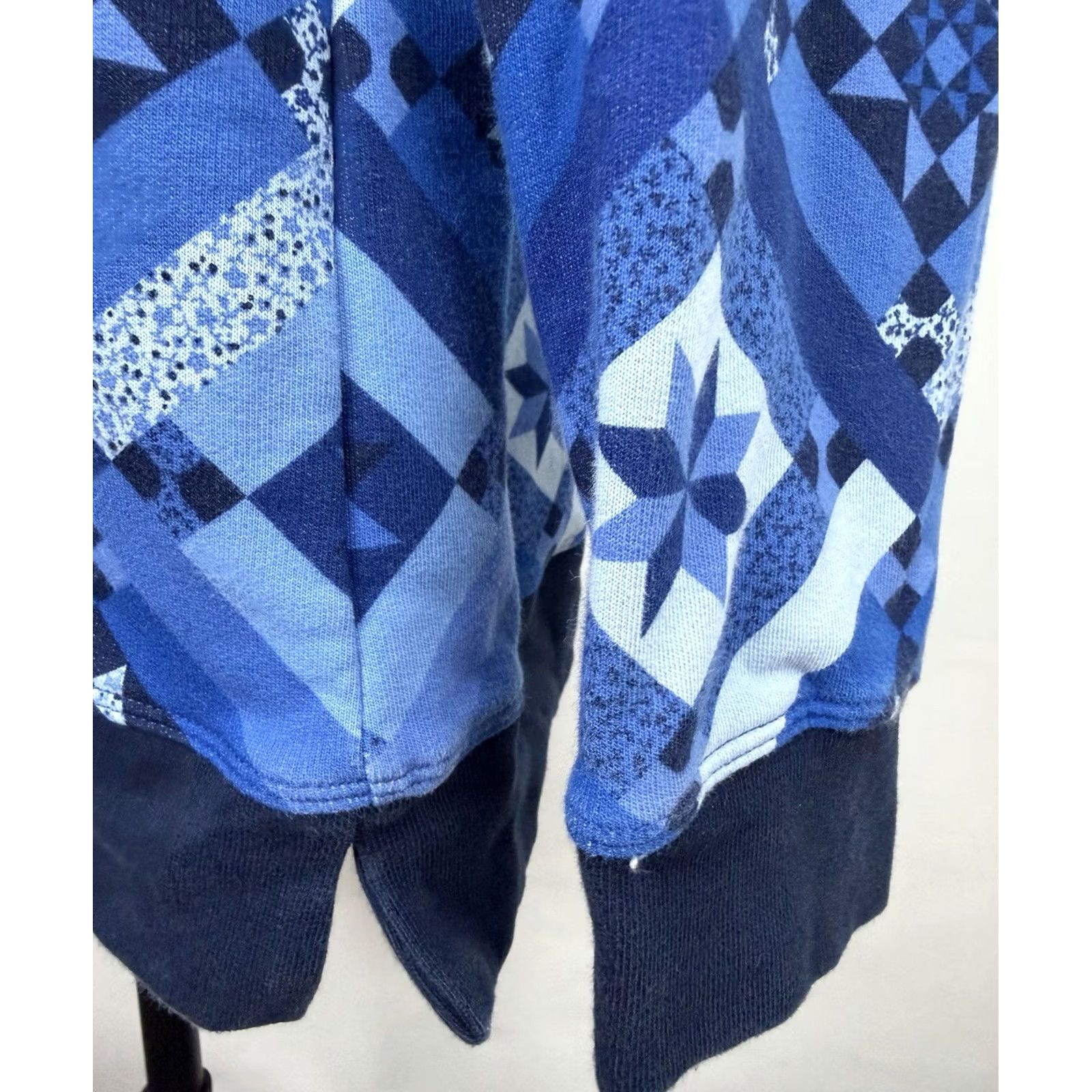 Lands' End Lands' End Sweatshirt Womens Large Blue Patchwork Pullover Knit Crew Neck Bohemian Quilt Print Casual Size L / US 10 / IT 46 - 7 Thumbnail