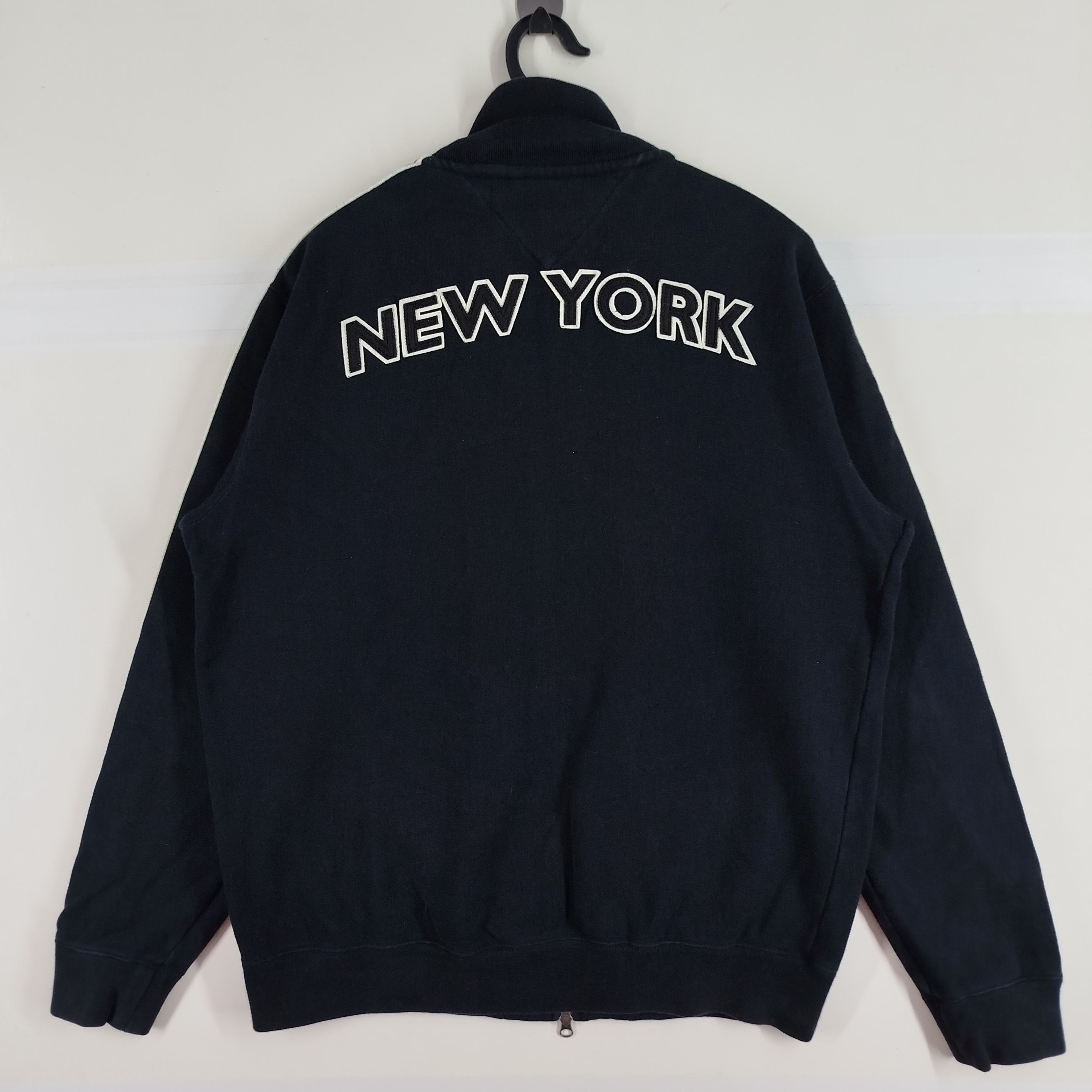 Tommy Hilfiger Tommy Hilfiger Embroidery Big Spell Out Zipper Size US L / EU 52-54 / 3 - 11 Thumbnail