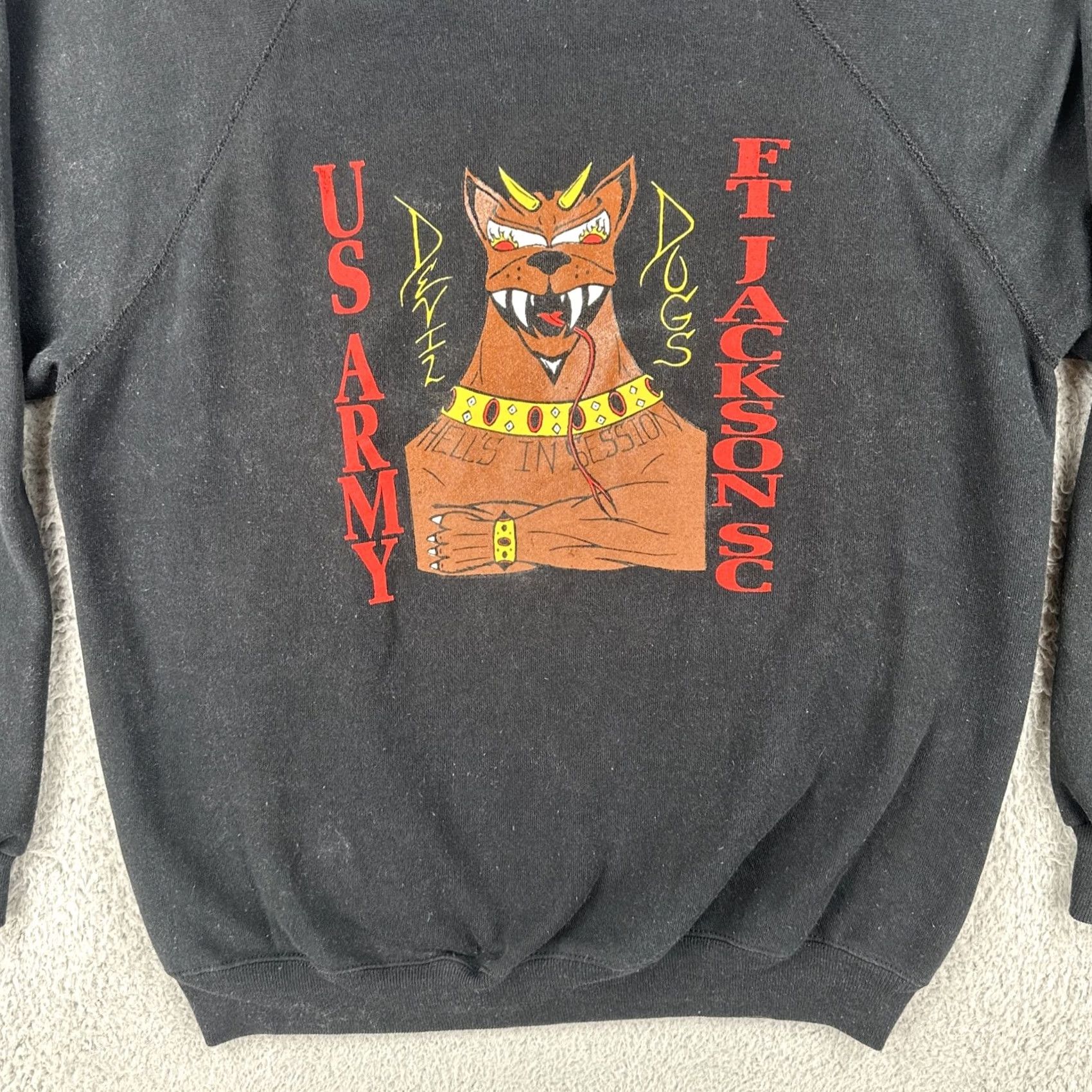 Hanes Vtg Hanes Heavyweight XL Black Raglan Crewneck Sweatshirt U.S. Army Devil Dogs Mens Size US XL / EU 56 / 4 - 4 Thumbnail