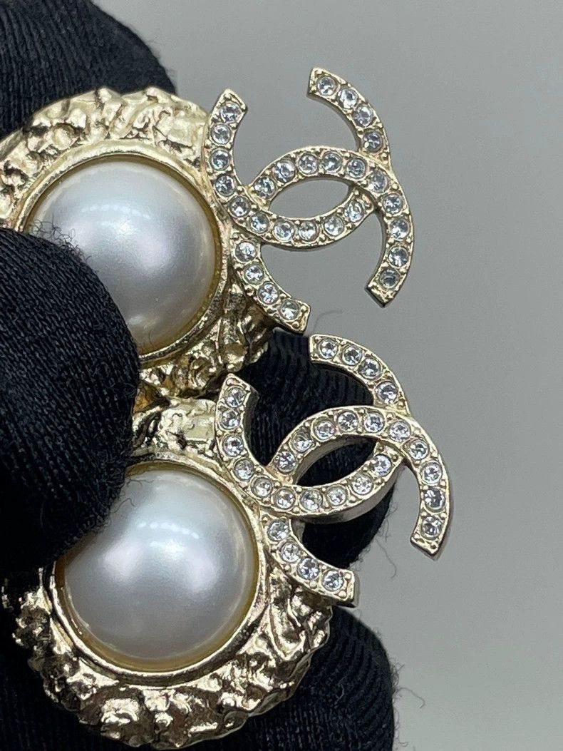 Chanel Chanel Pearl CC Logo Earrings Size ONE SIZE - 5 Thumbnail