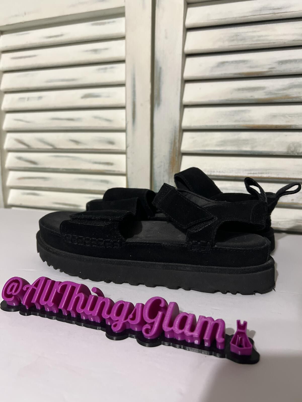 Ugg UGG Goldenstar Black Suede Platform Sandals 9 Size US 9 / IT 39 - 5 Thumbnail
