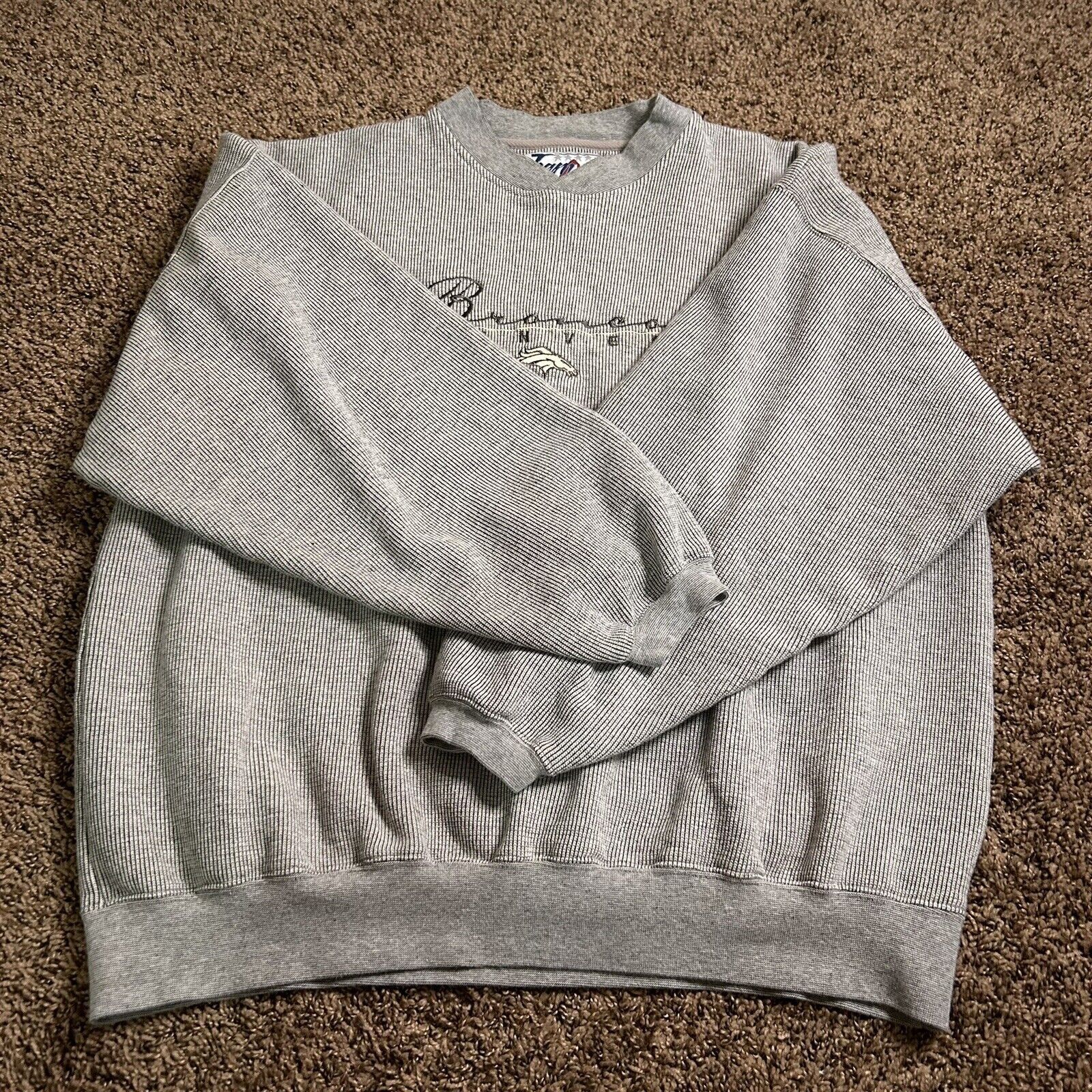 Other Vintage Team One Grey Denver Broncos Crew Sweater Size US XL / EU 56 / 4 - 8 Thumbnail